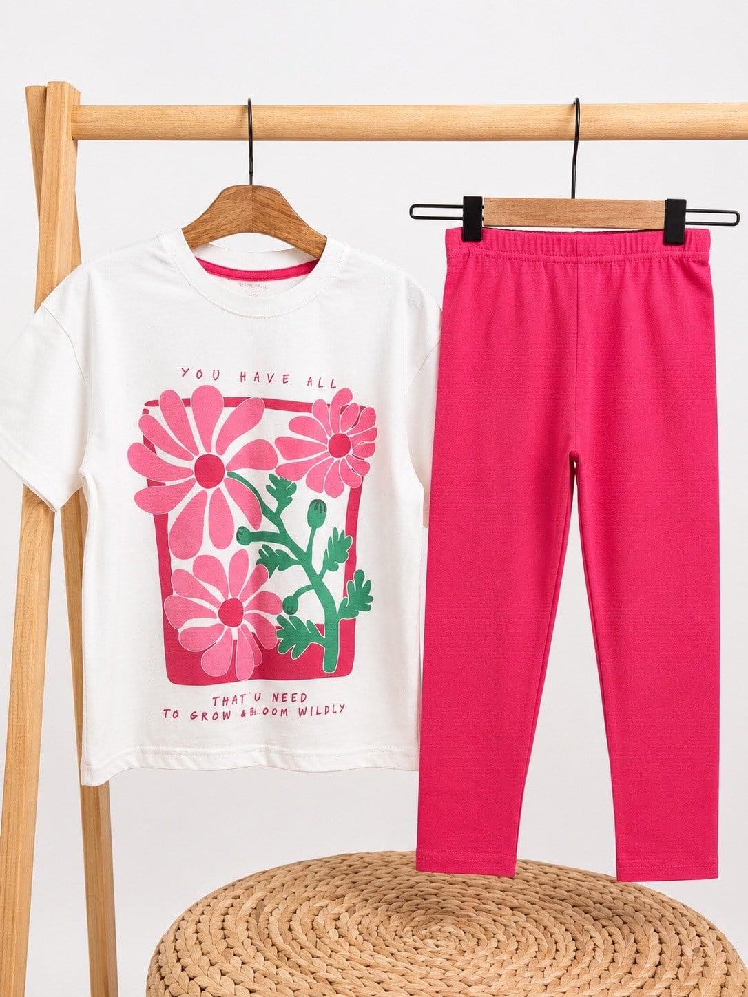 Pembe Taytlı Kız Çocuk Takım