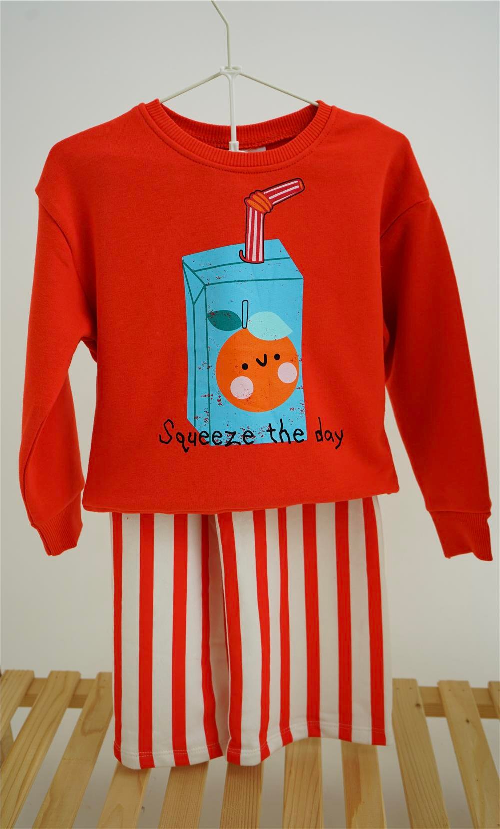 Altı Çizgili Unisex Takım