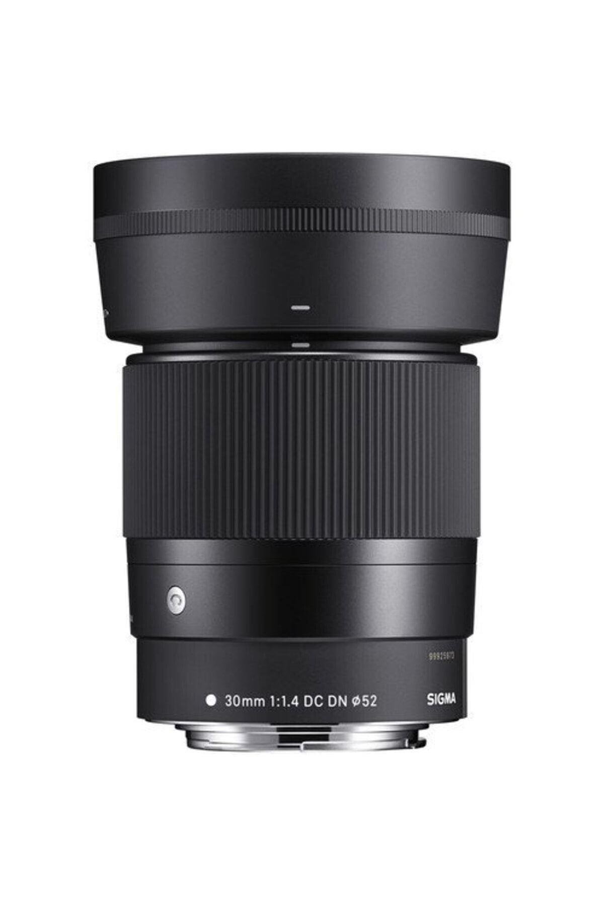 30mm-f1-47e-99.jpg