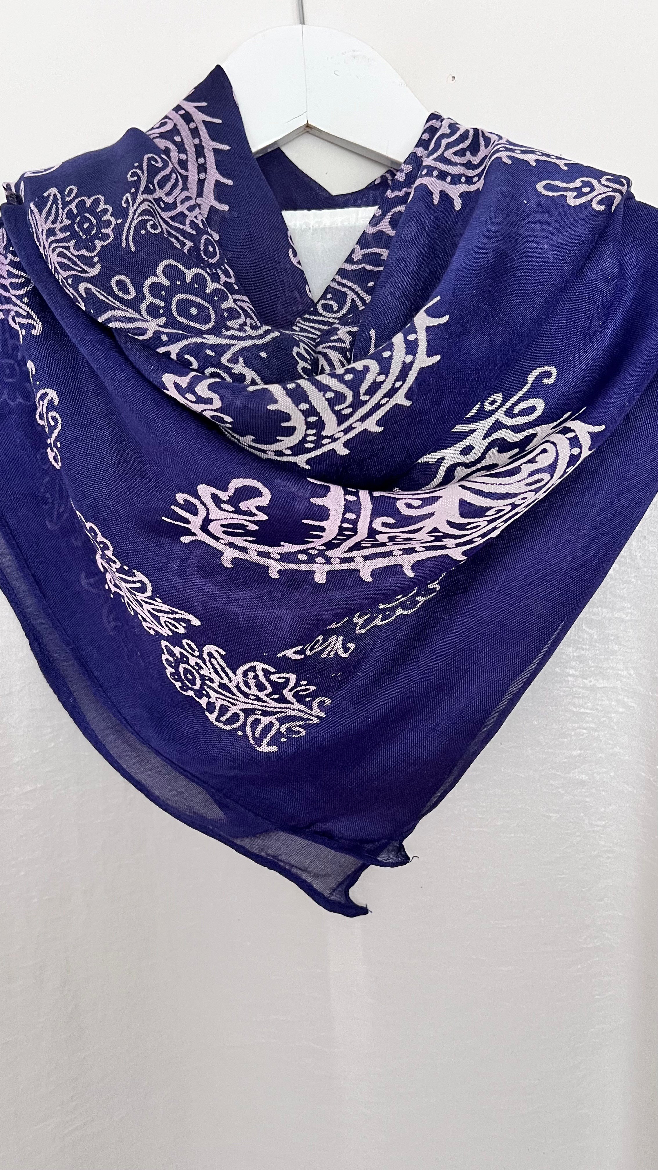 Lacvert Kelagayi Eşarp 130x130