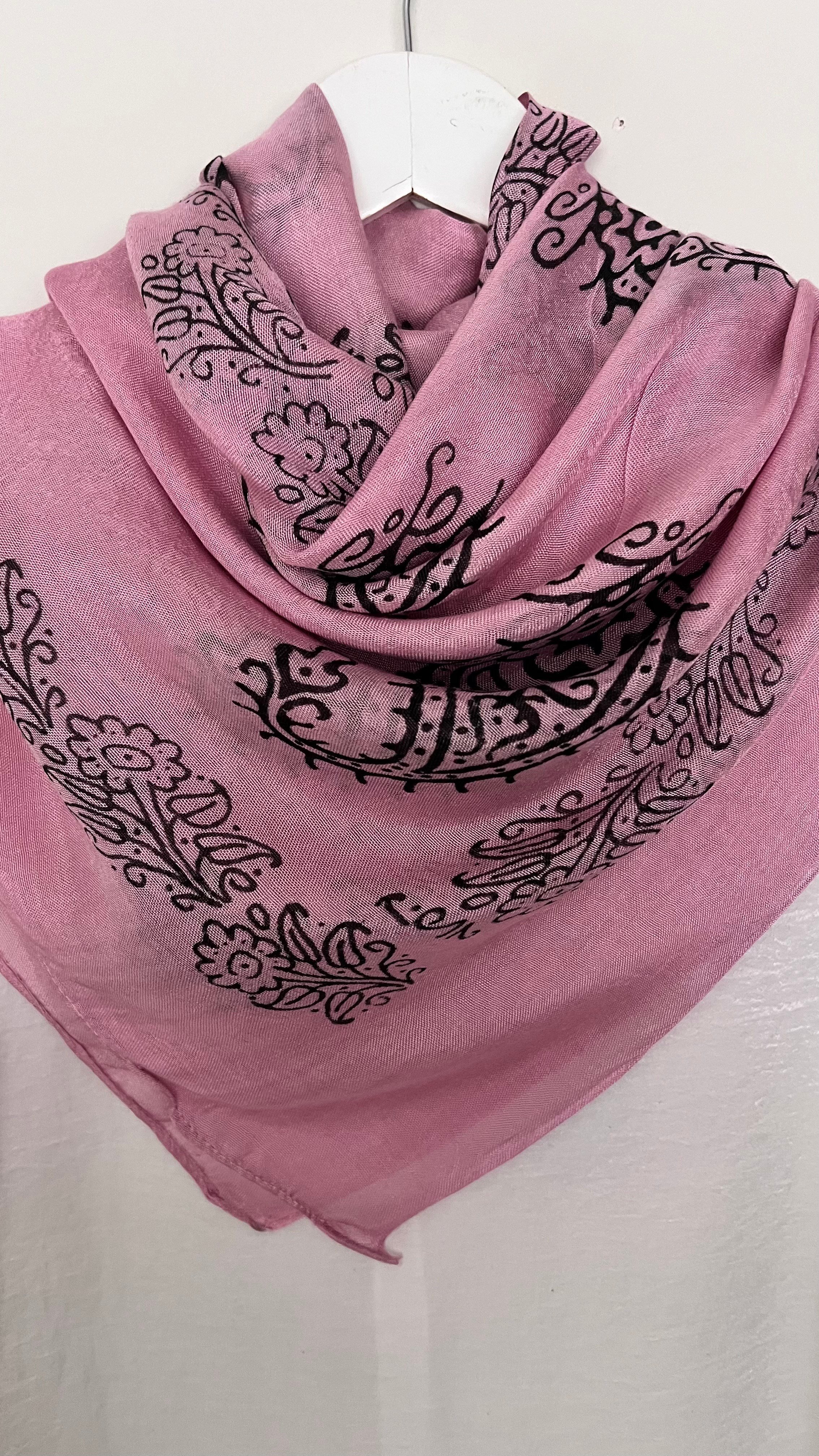 Pembe Kelagayi Eşarp 130x130