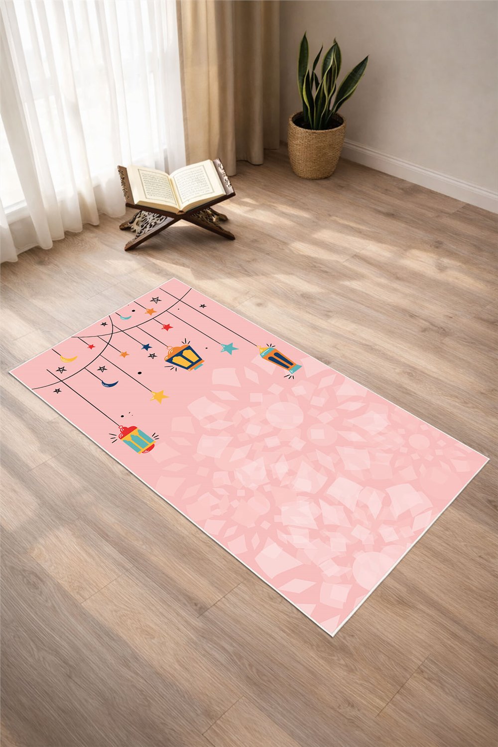 Pembe Ramazan Temalı Dijital Baskılı Kaymaz Yıkanabilir Çocuk Seccadesi