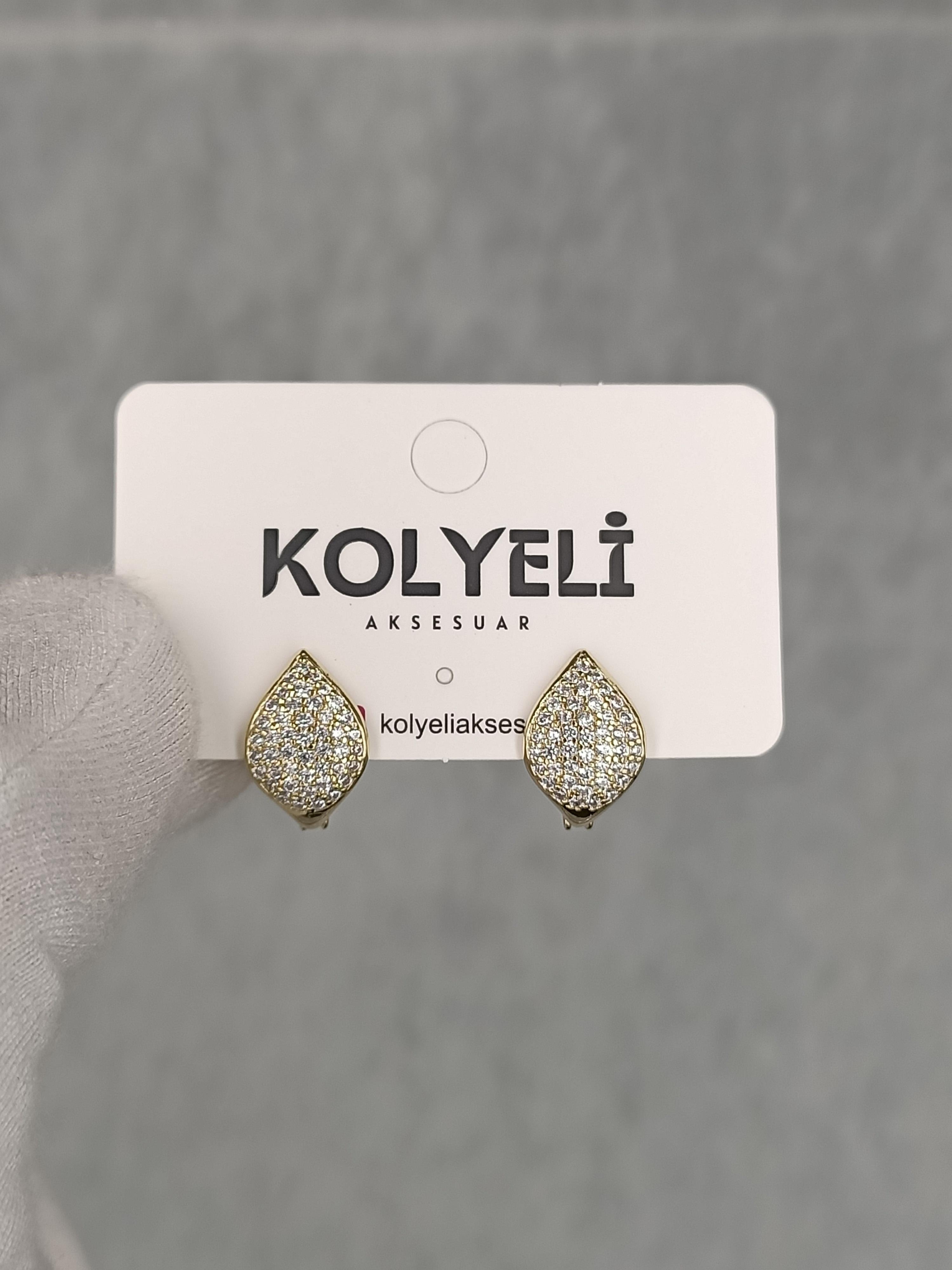 Kolyeli branch küpe