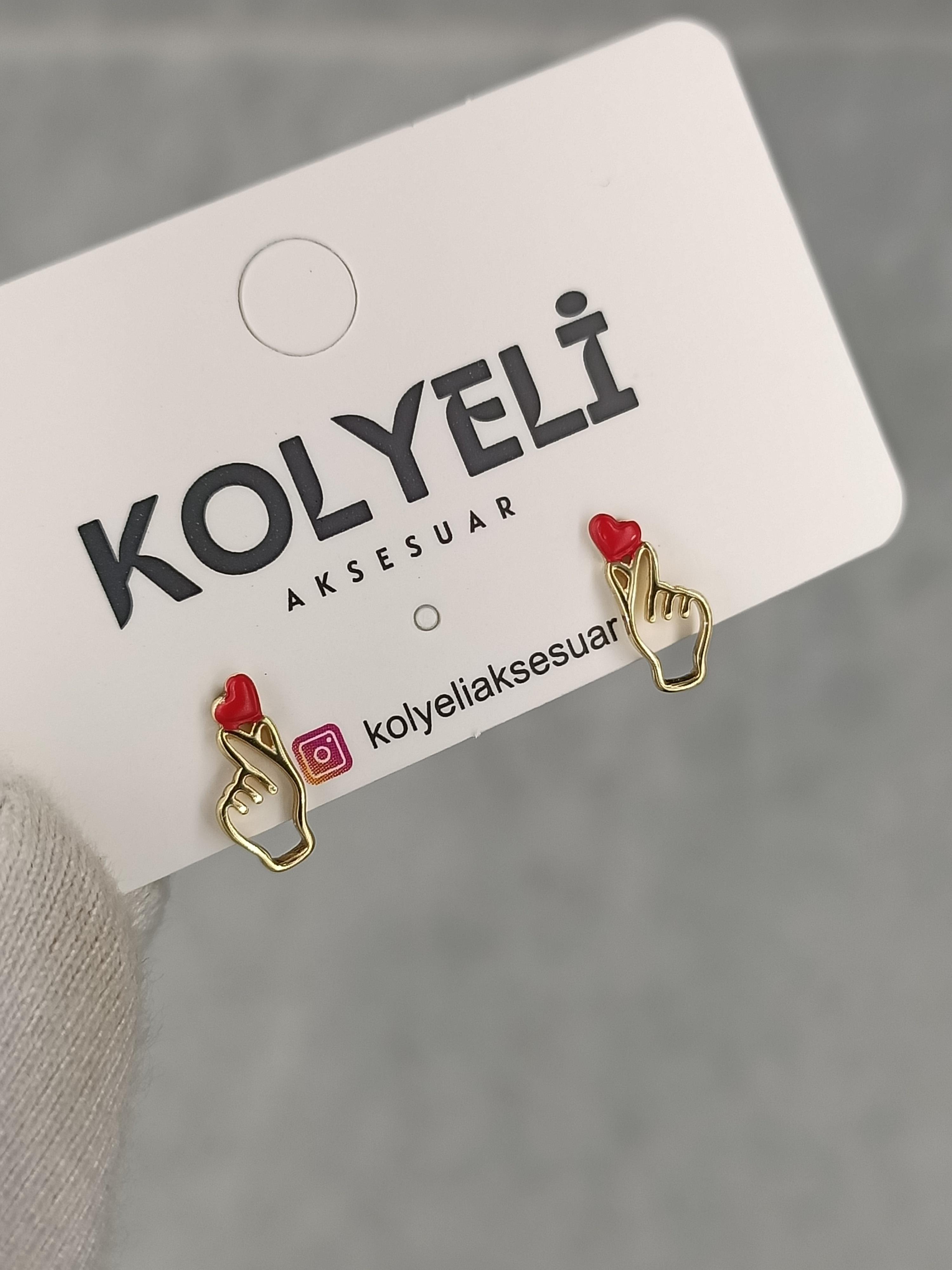 Kolyeli kalp küpe