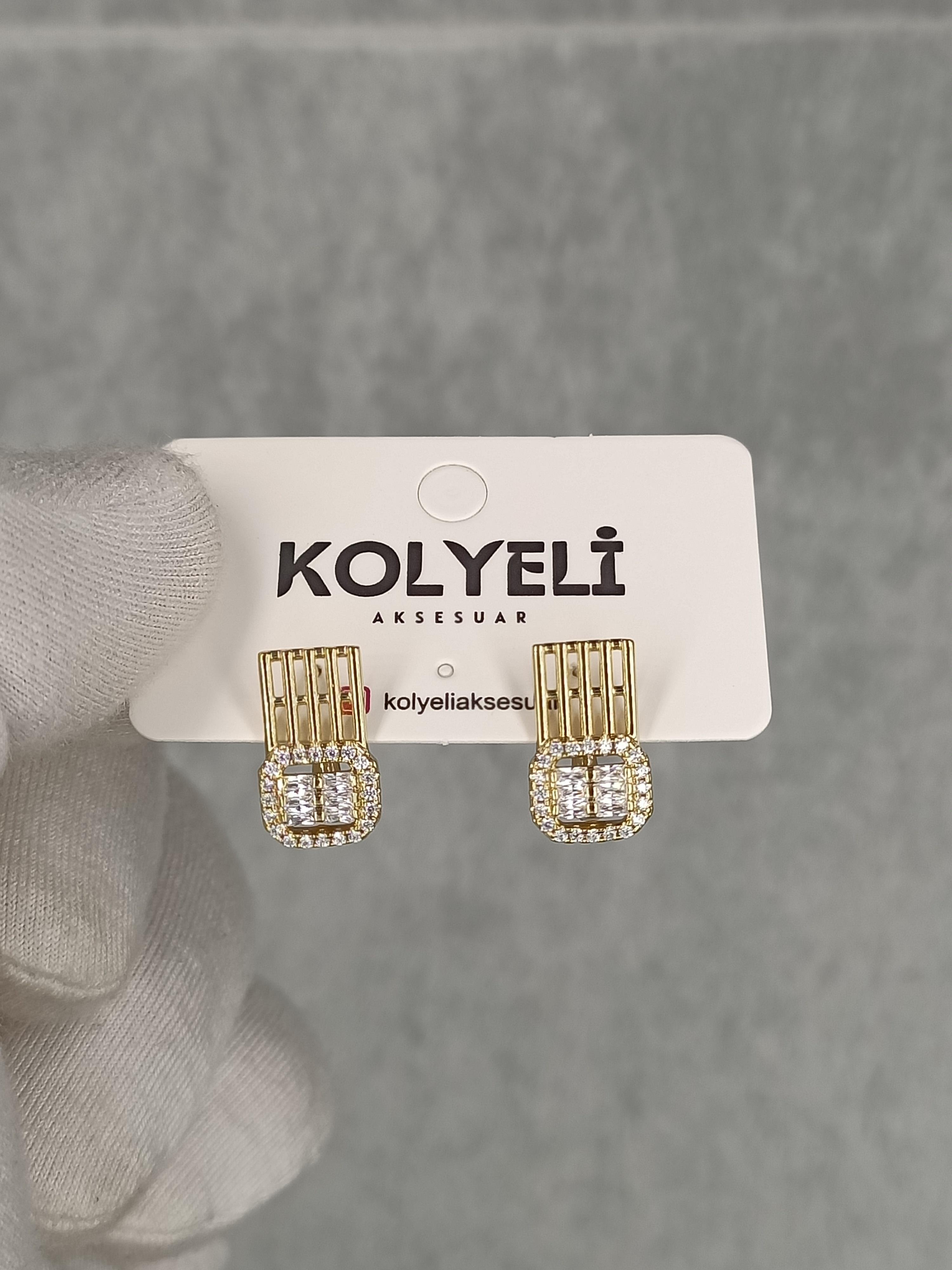 Kolyeli moss küpe
