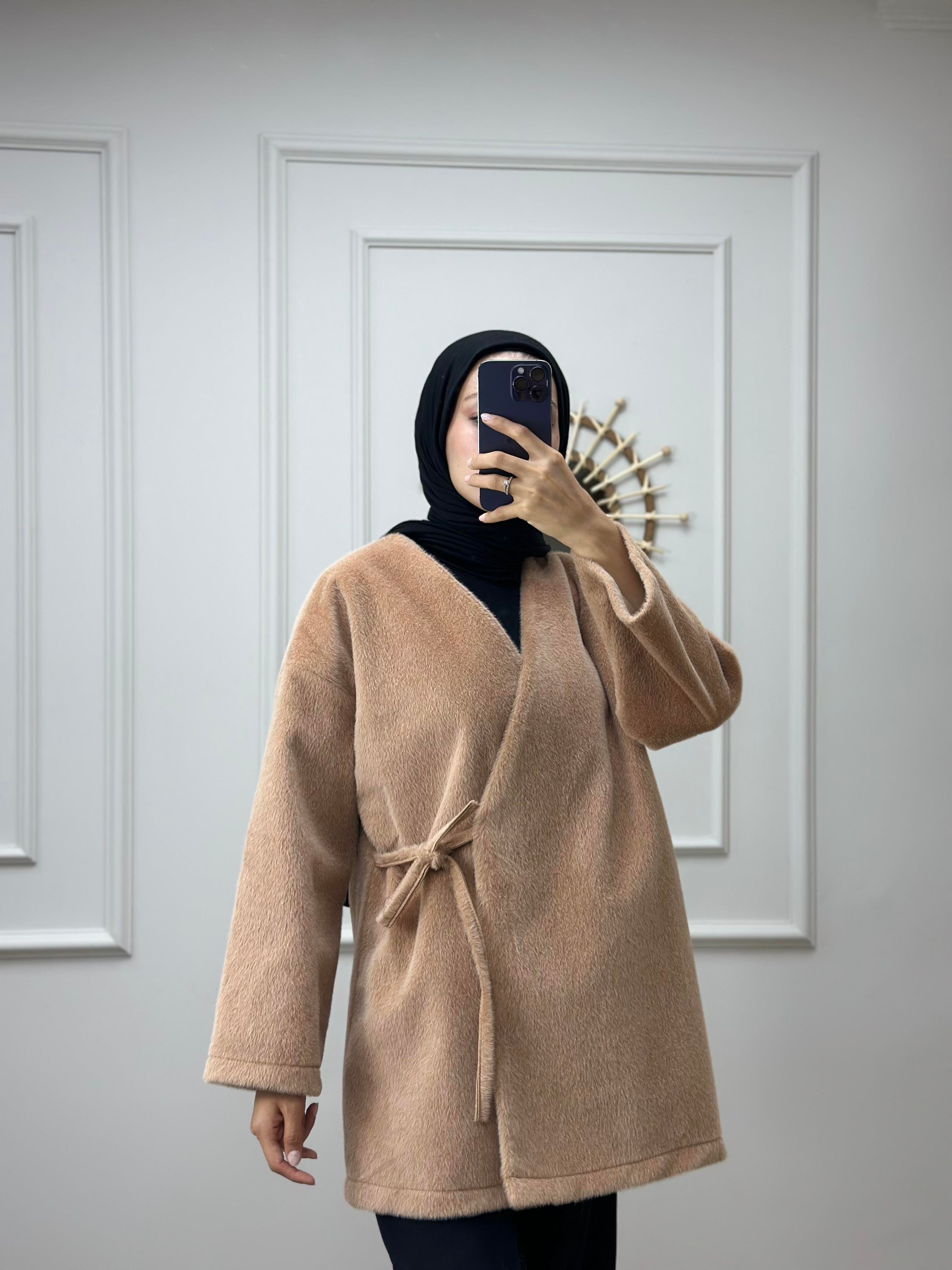 Bej Bağlamalı Peluş Kimono