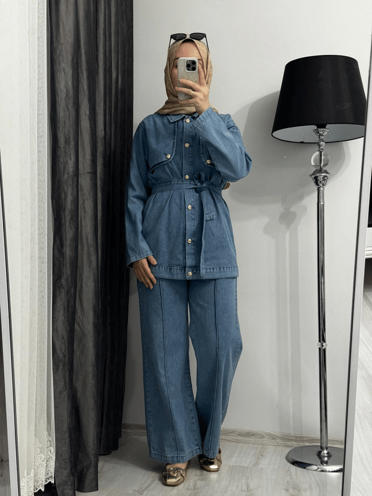 Gold Düğmeli Kuşaklı Denim Takım