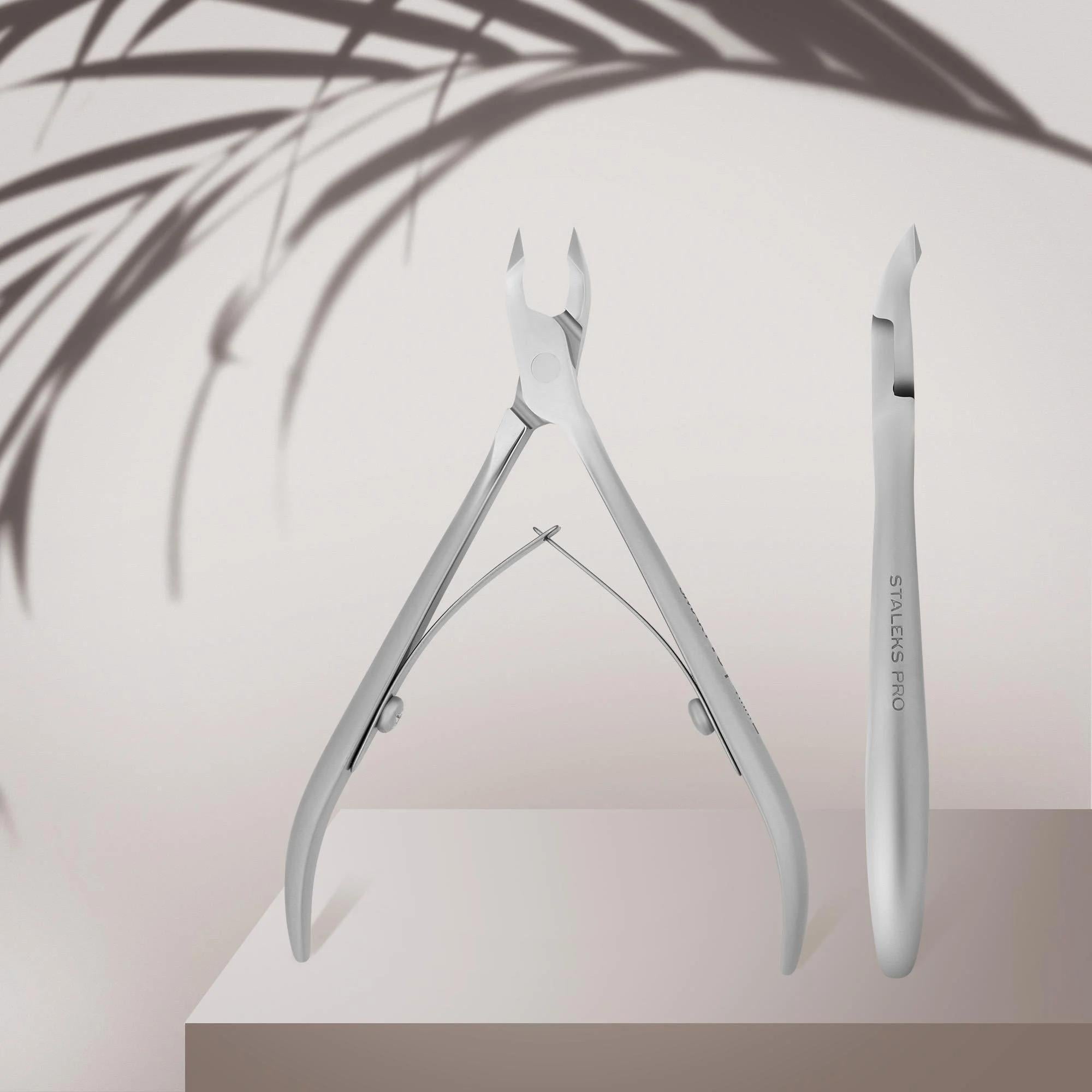 Staleks Pro Smart NS-10-4 paslanmaz çelik tırnak eti pensi – 4 mm bıçak, mat saten sap, ergonomik ve hassas