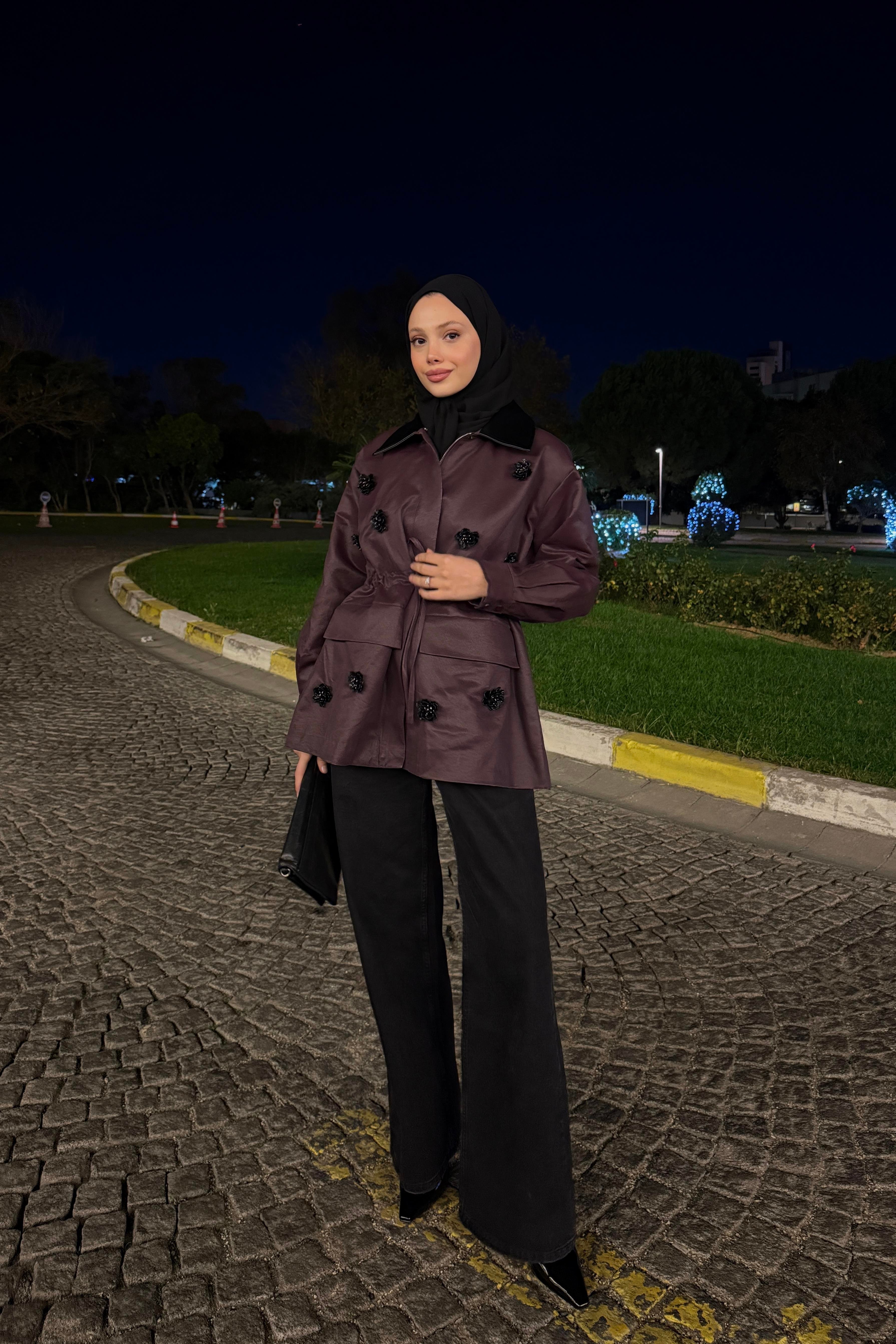 ÇİÇEK DETAYLI BORDO KAP