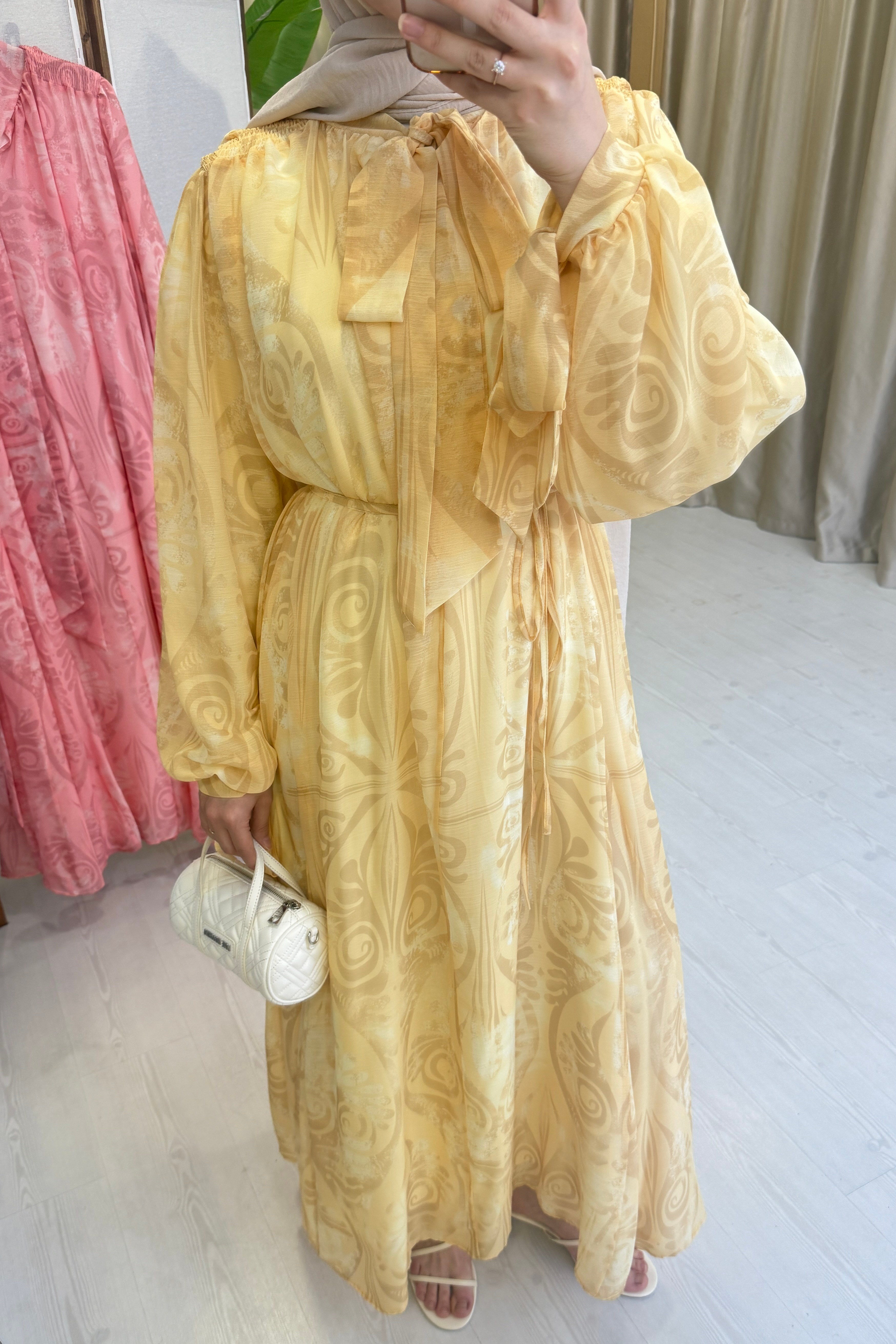 FULAR YAKA SARI ŞİFON ELBİSE
