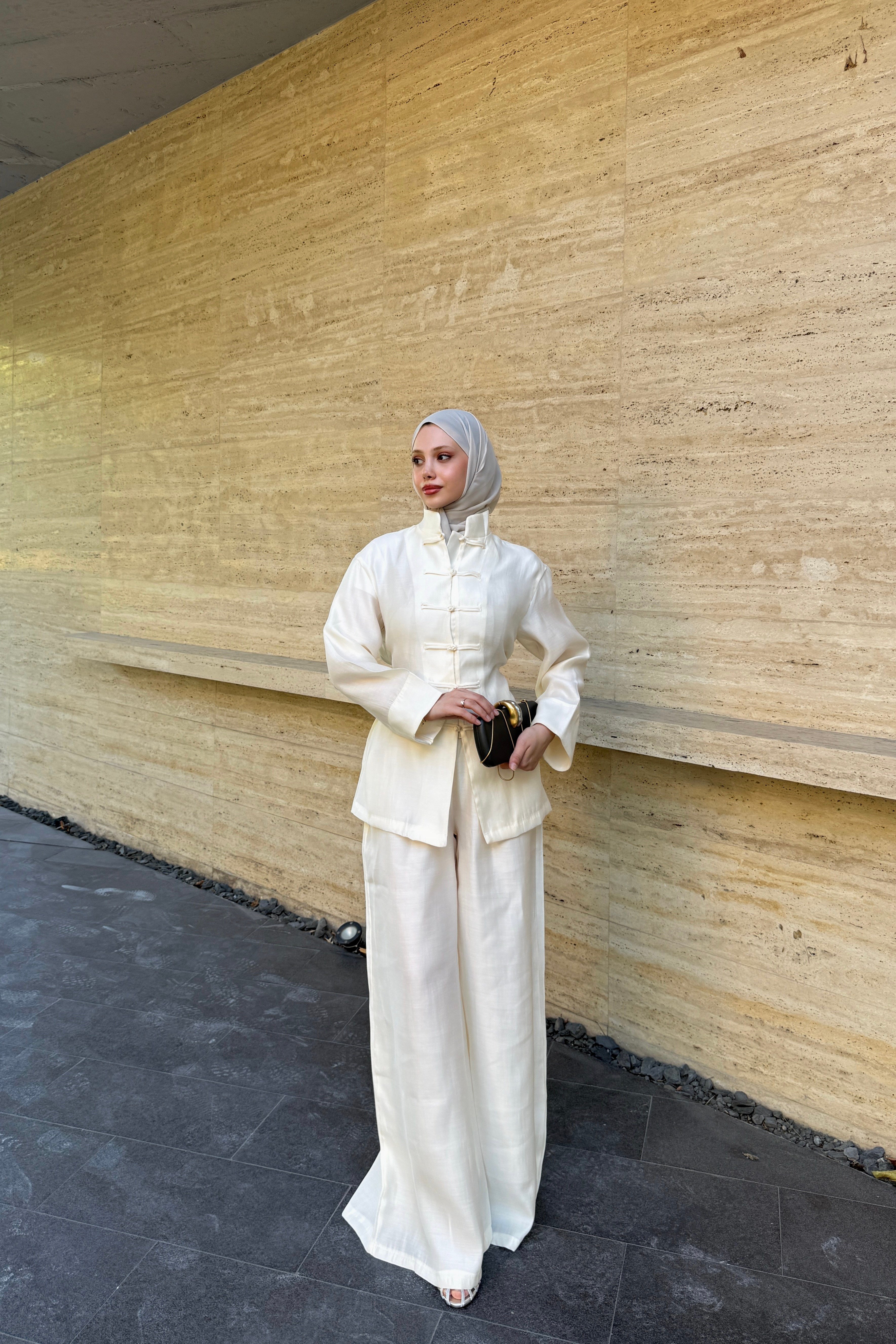 SAHRA TAKIM - KREM