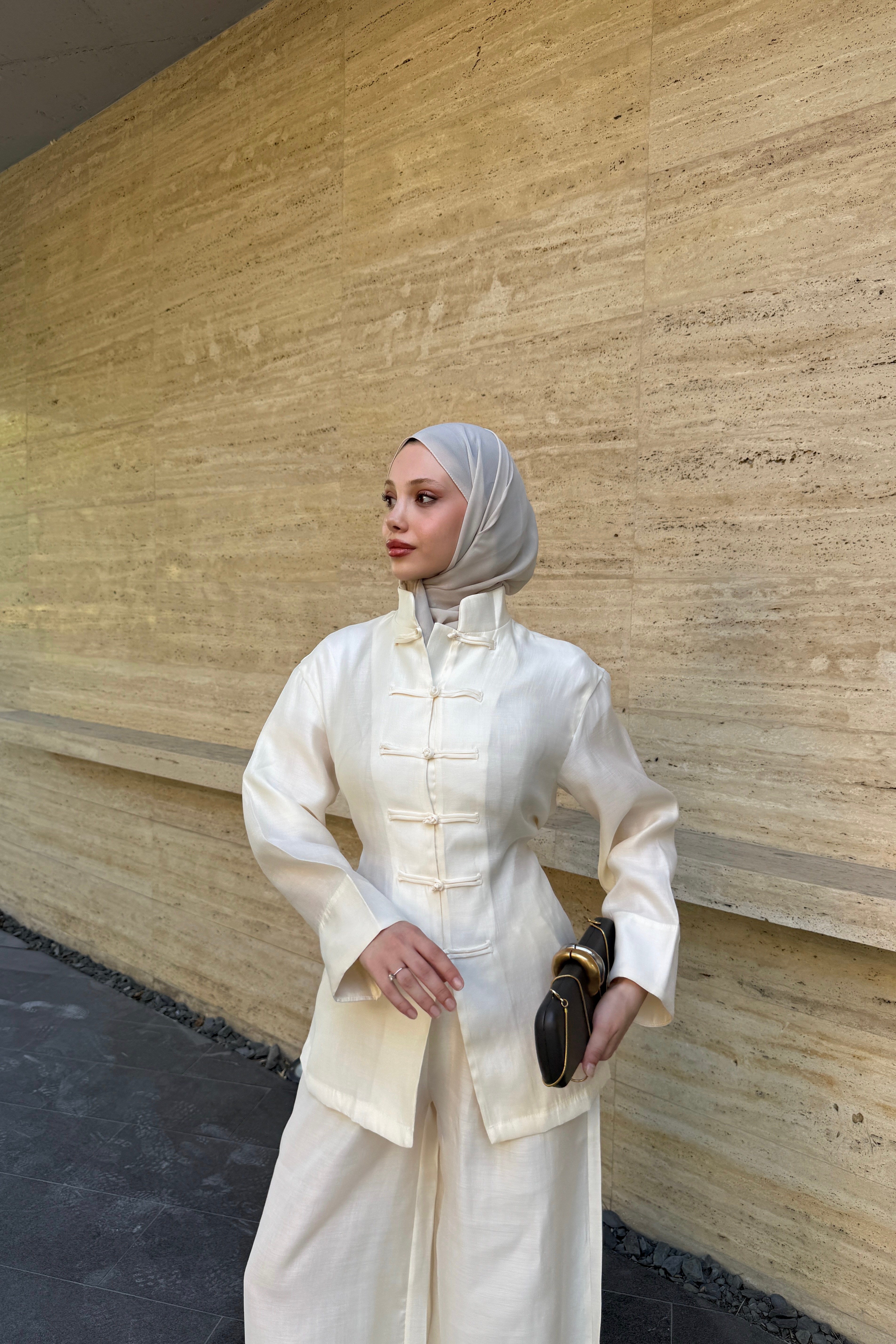 SAHRA TAKIM - KREM
