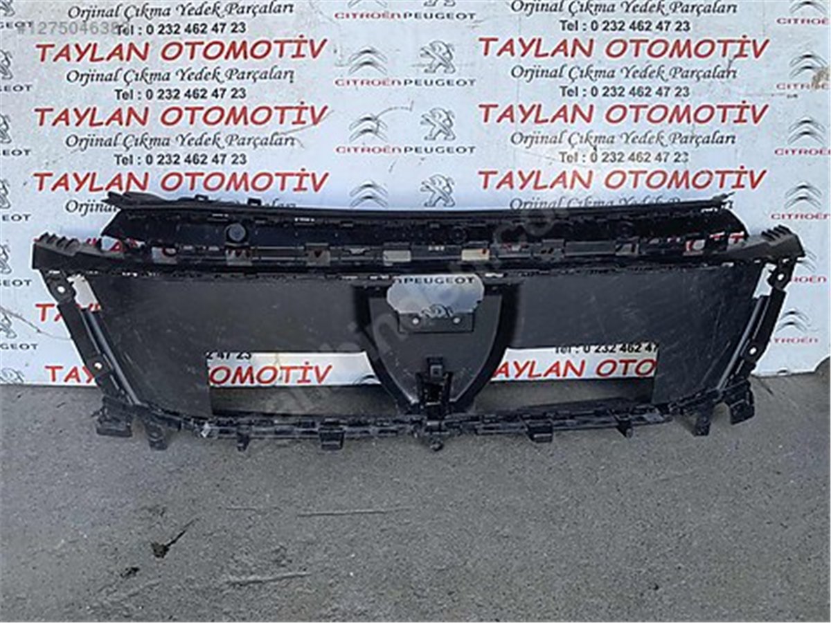 PSA 3008 2024 SONRASI ÖN TAMPON IÇ IZGARASI