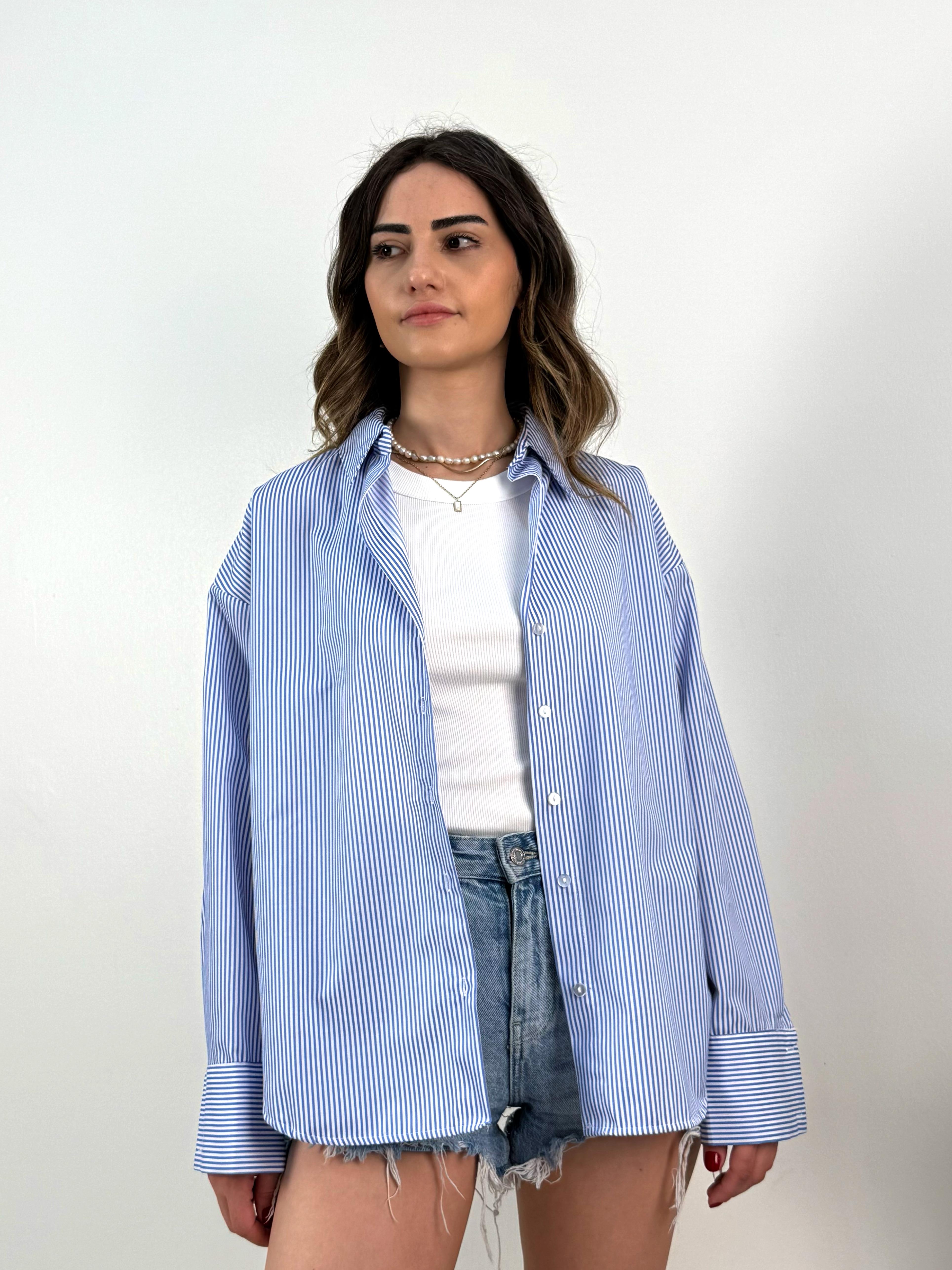Mavi Çizgili Oversize Gömlek