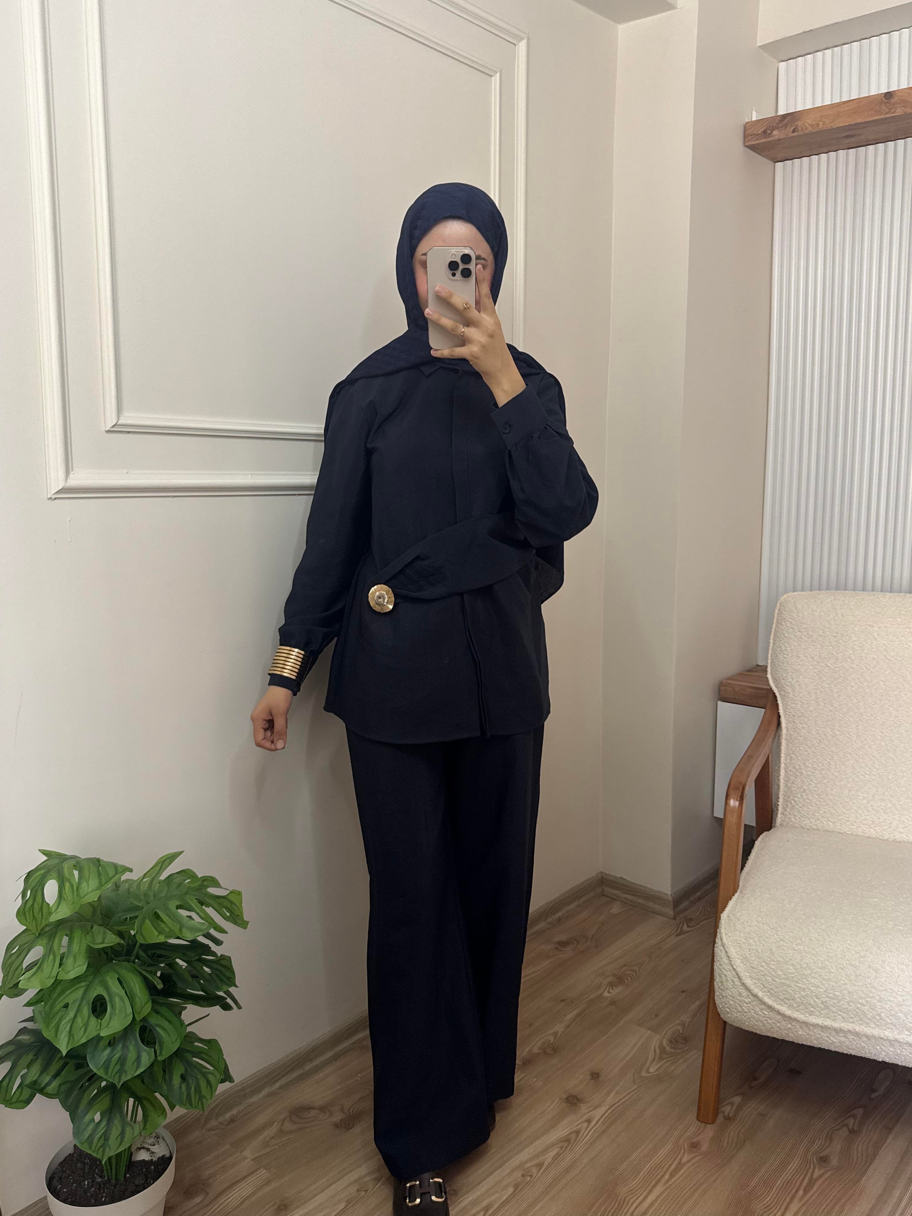 Maya Broşlu Takım | Lacivert