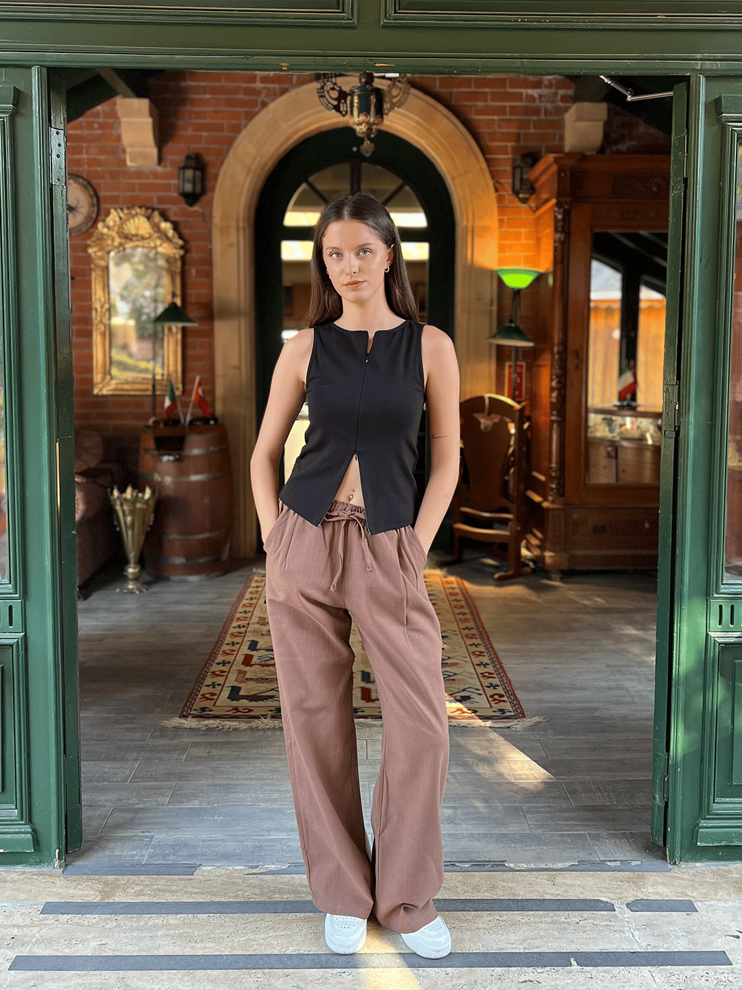 Kahverengi Beli Büzgülü Wide Leg Kumaş Pantolon 