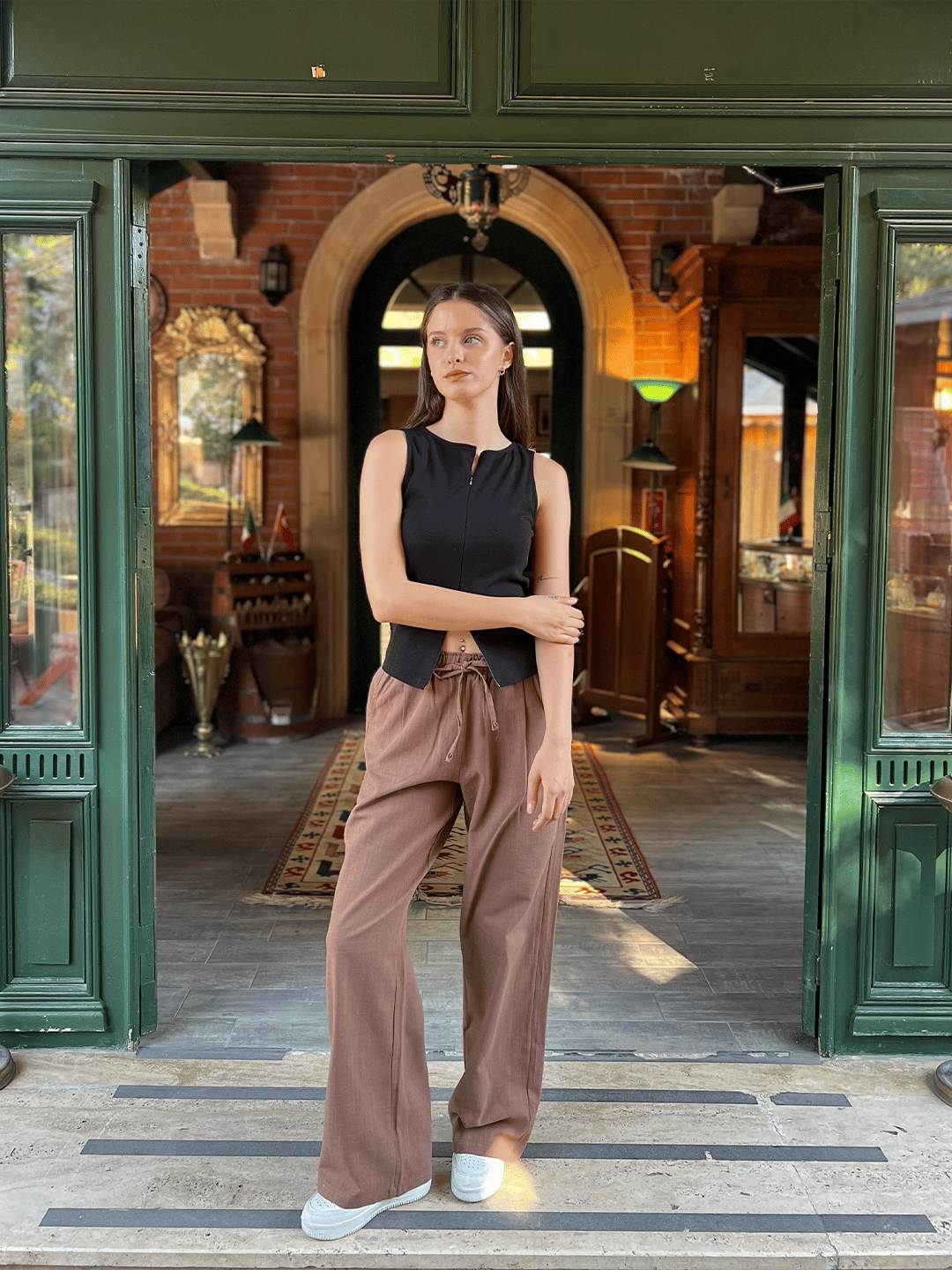Kahverengi Beli Büzgülü Wide Leg Kumaş Pantolon 