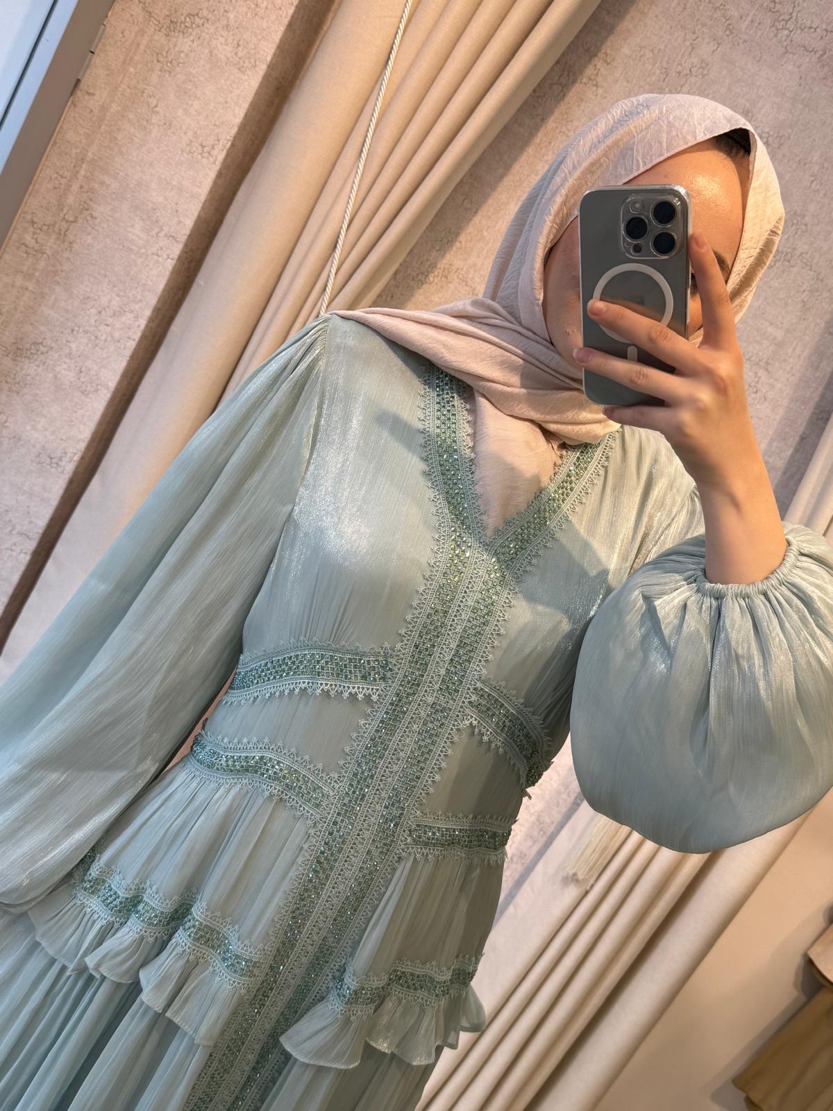 MMZ Taş Baskılı Fırfırlı Elbise Mint