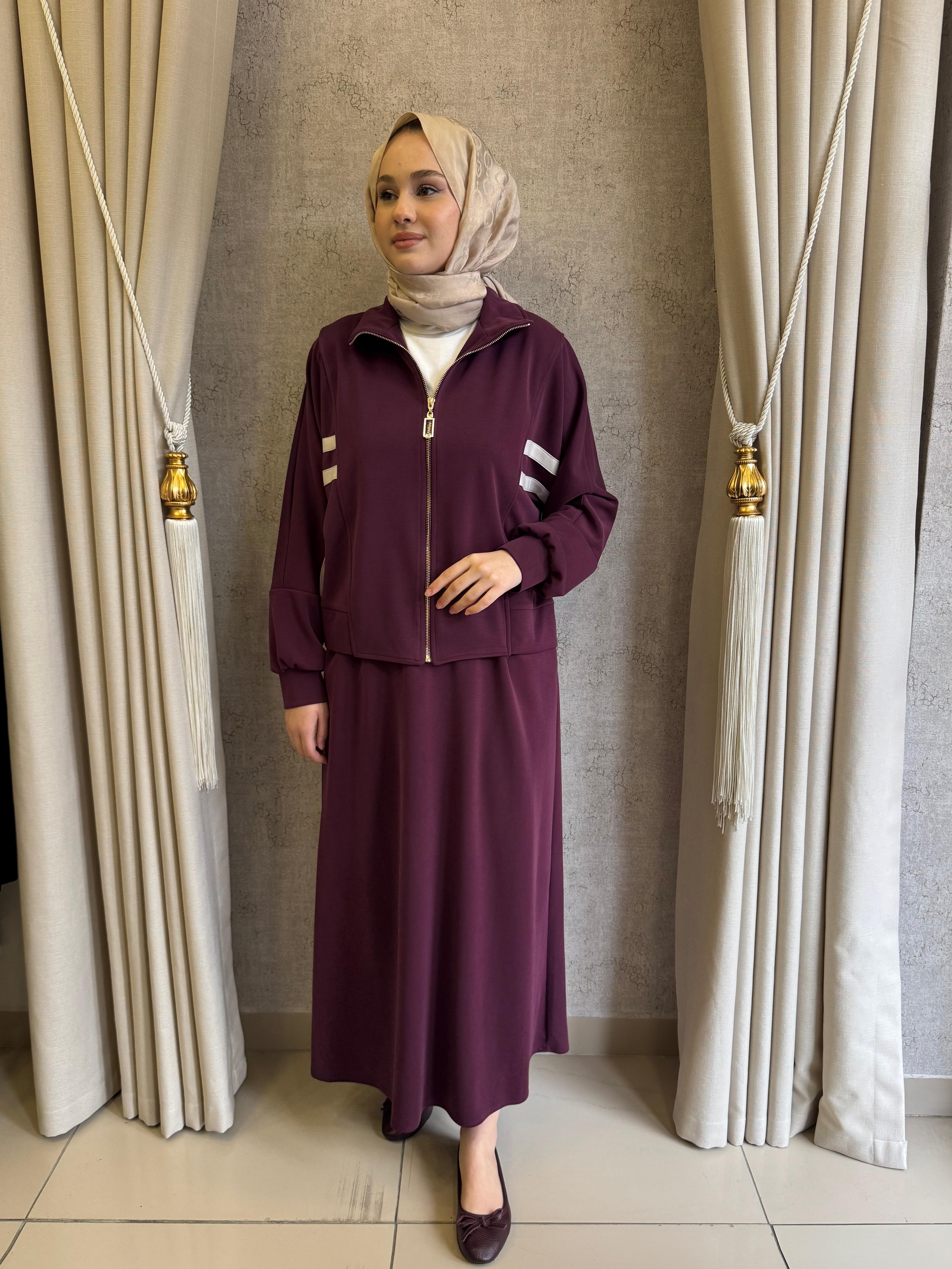 Nuss 1096 Kolları Çift Şerit Detaylı Etekli Takım MÜRDÜM