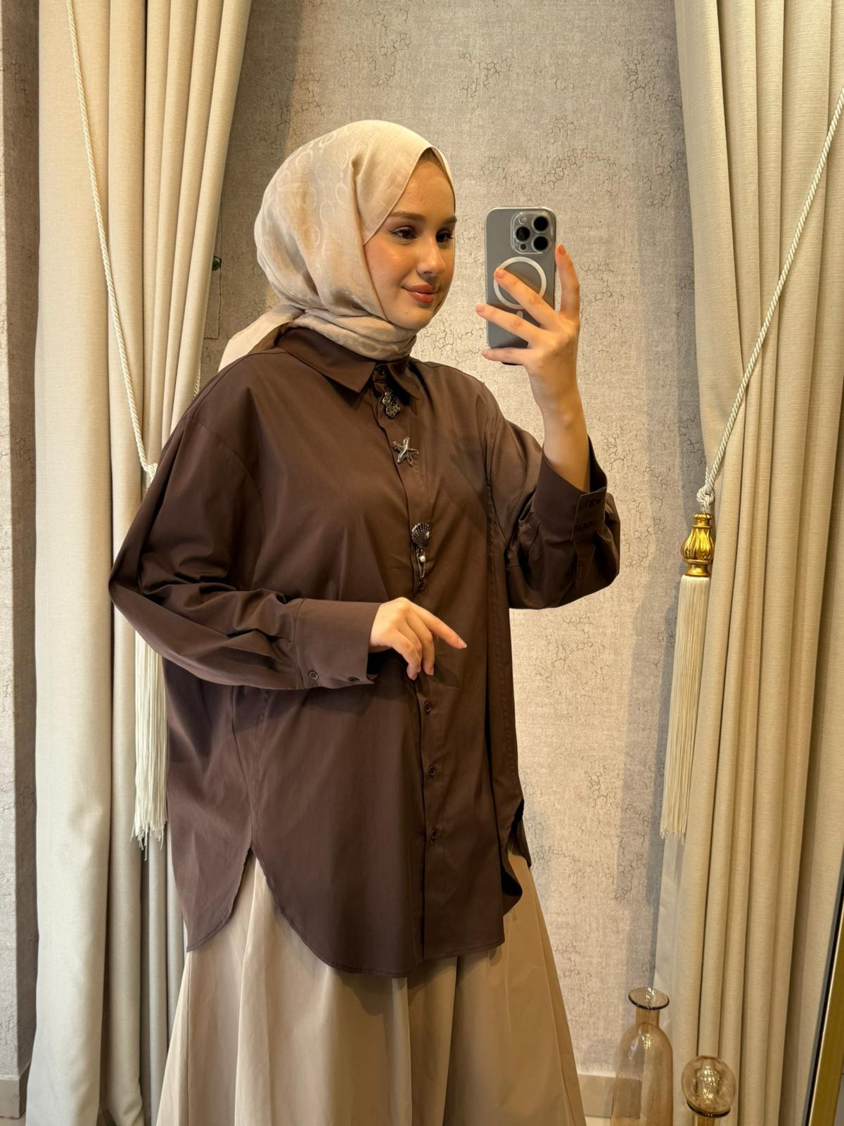Tığ Triko 4061 Oversize Kesim Aksesuarlı Gömlek Kahverengi
