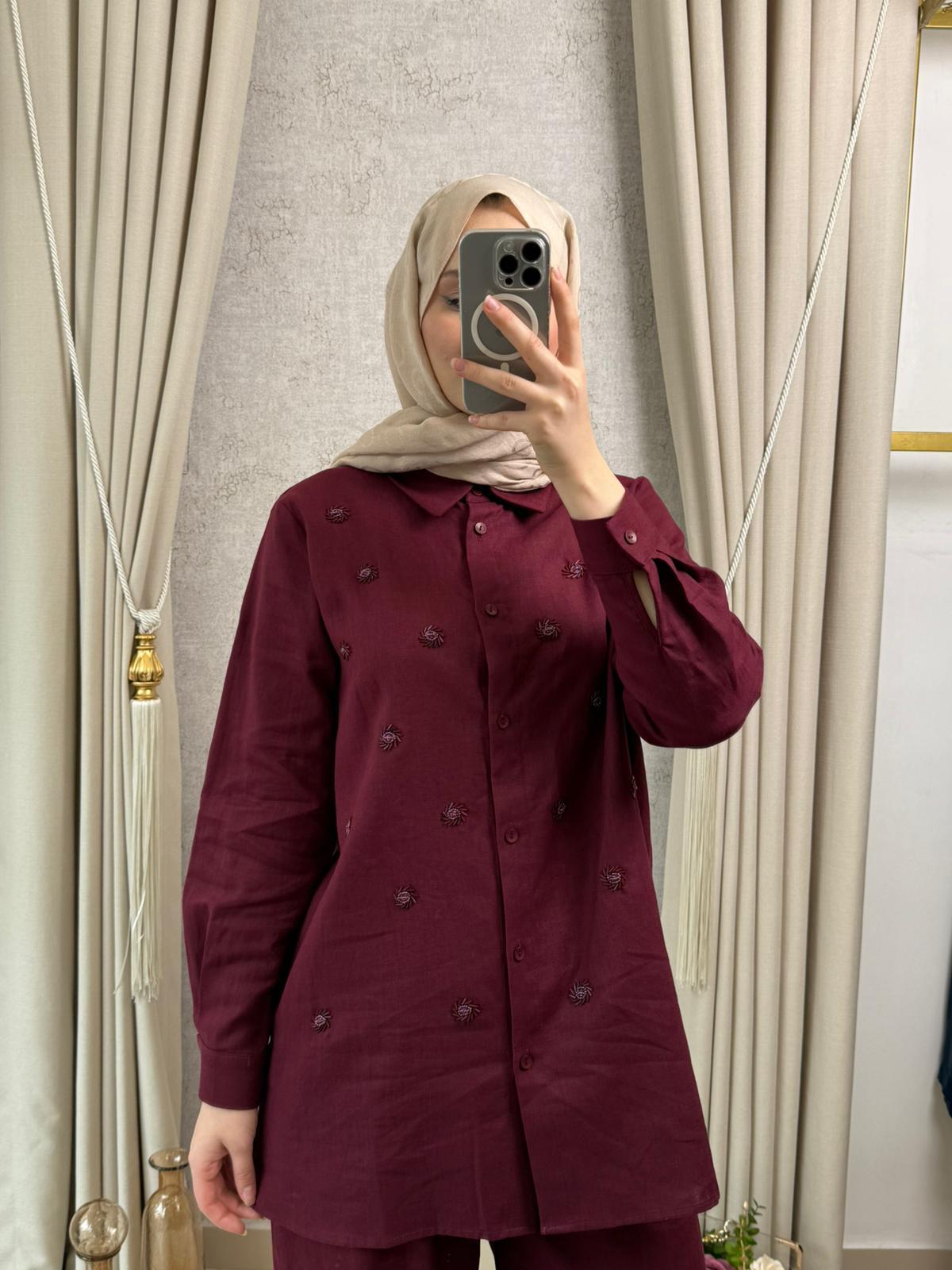 Wennora 1022 İşlemeli Keten Takım Bordo