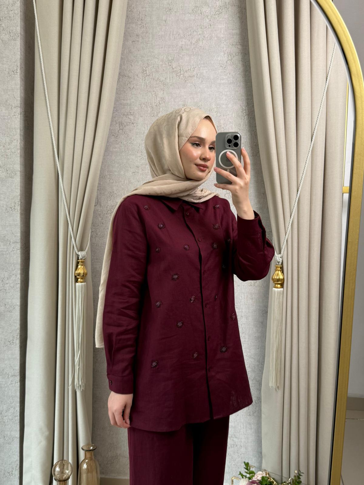 Wennora 1022 İşlemeli Keten Takım Bordo