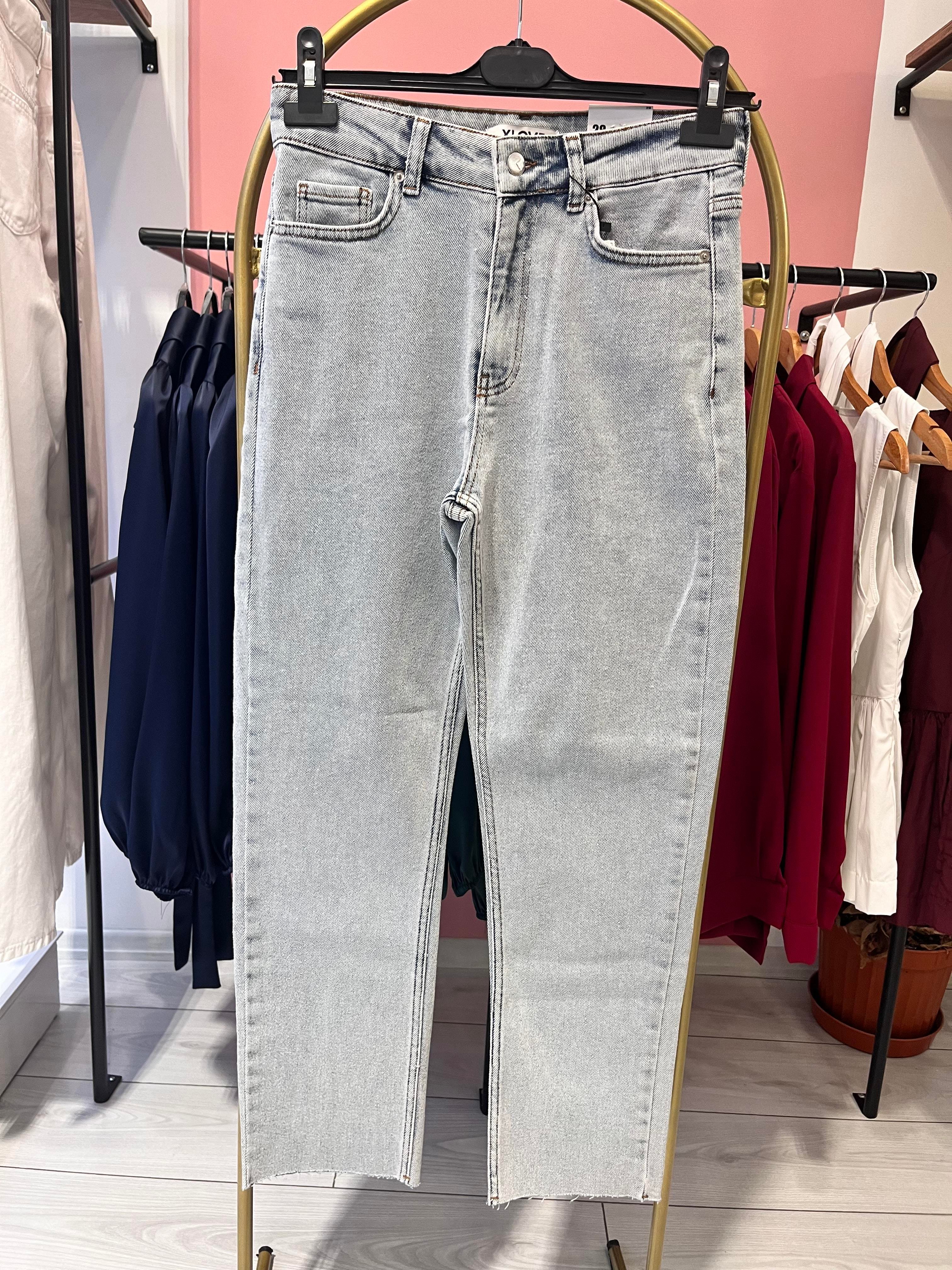 Açık Mavi Mom Fit Jean