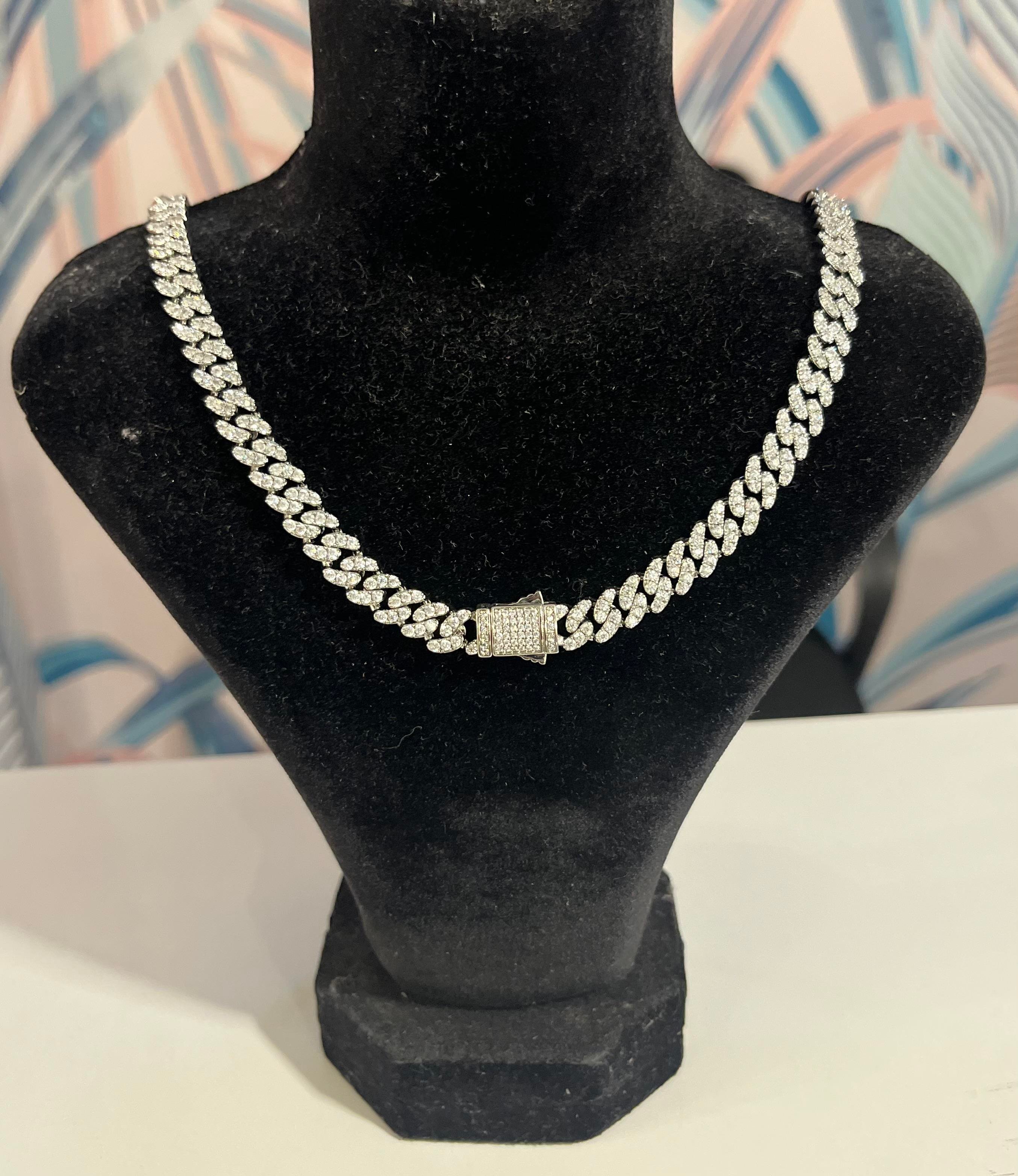 Zircon Taşlı Gurmet Kolye