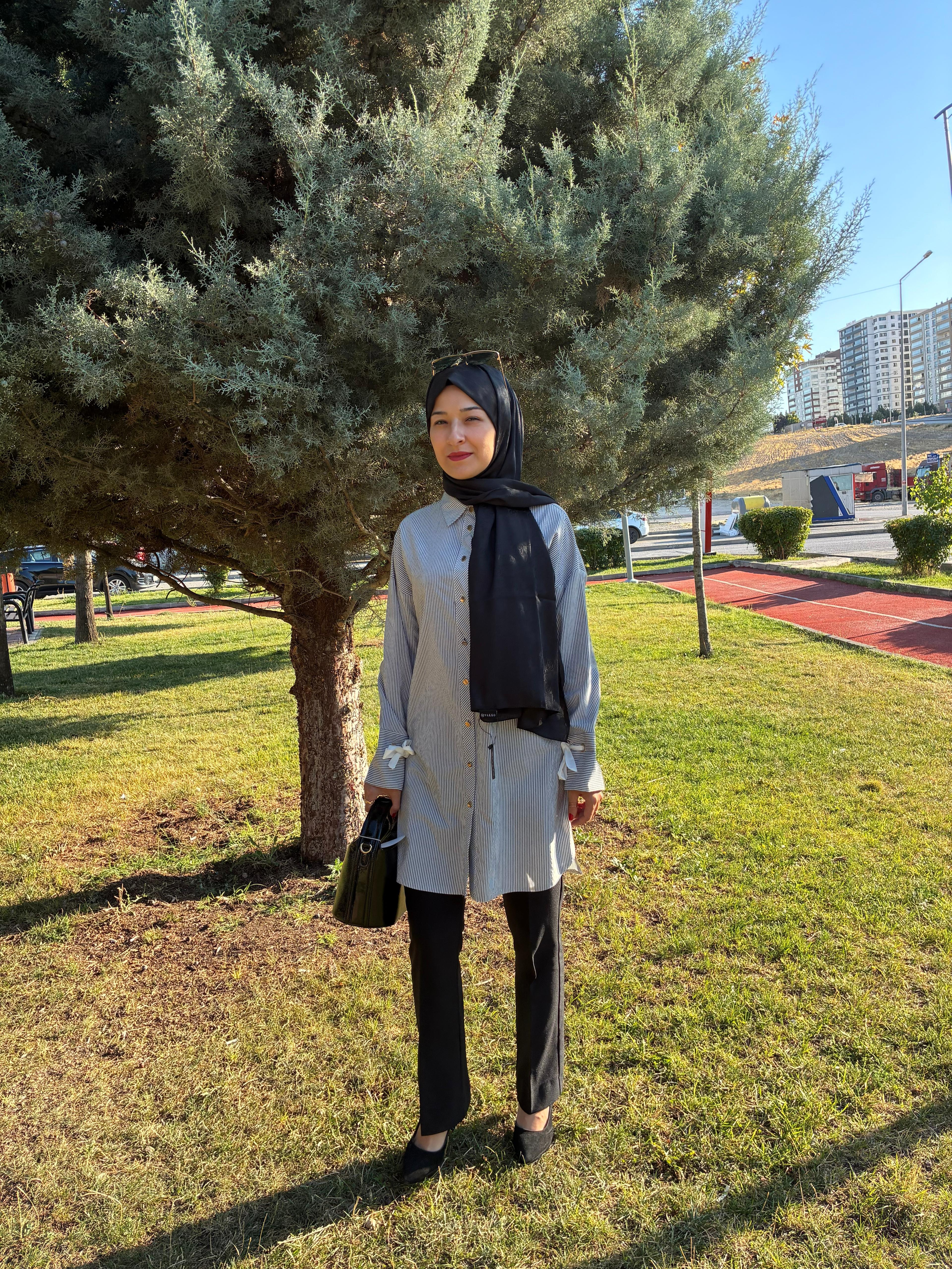 Siyah Çizgili Kolları İp Bağlamalı Tunik