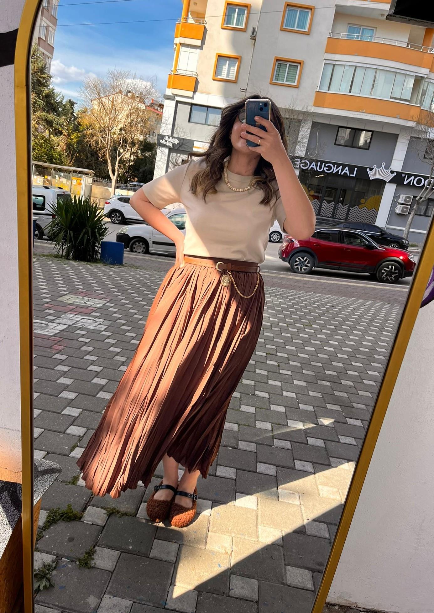 Kraşlı Kahverengi Etek