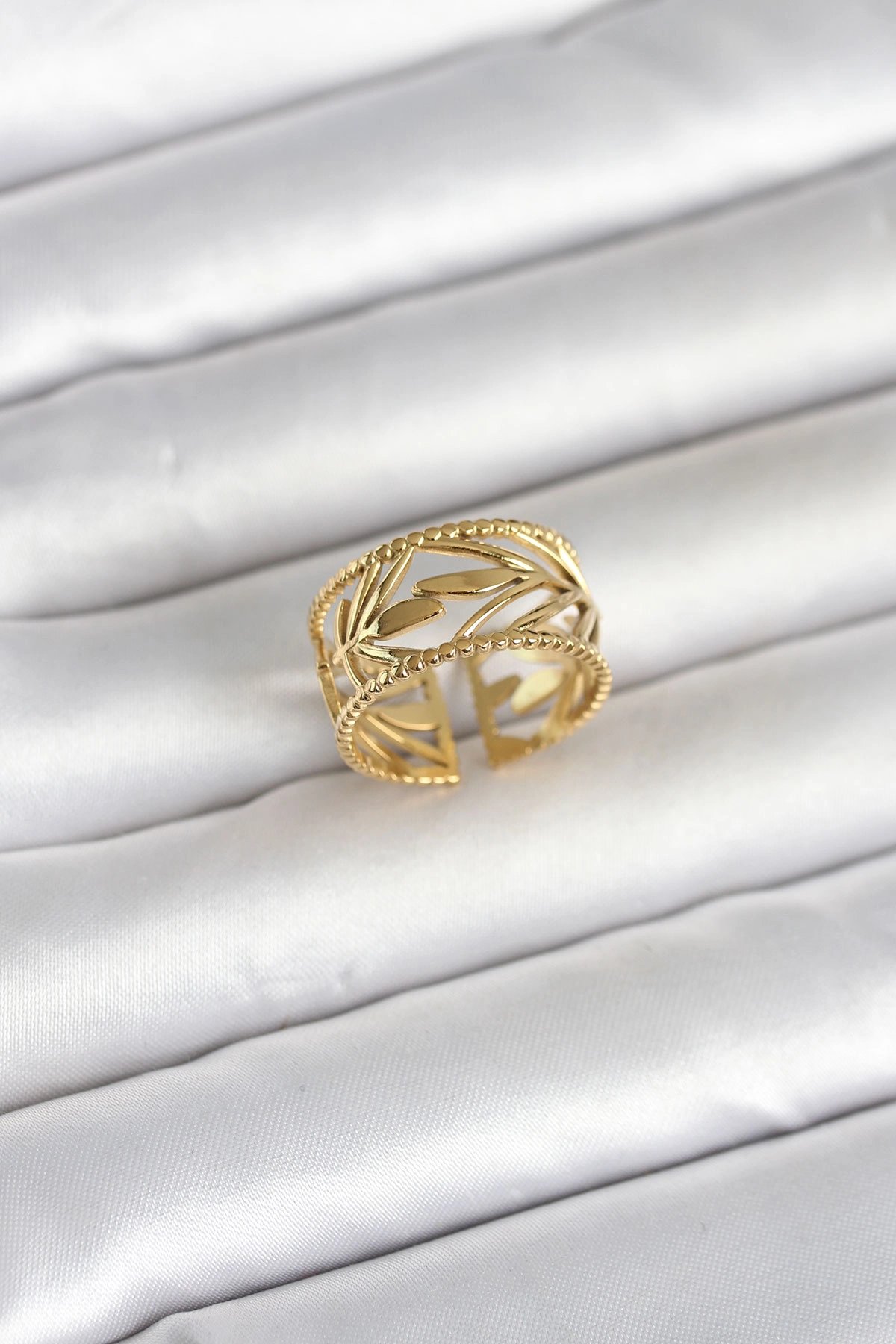 316l Çelik Gold Renk Başak Model Kadın Yüzük