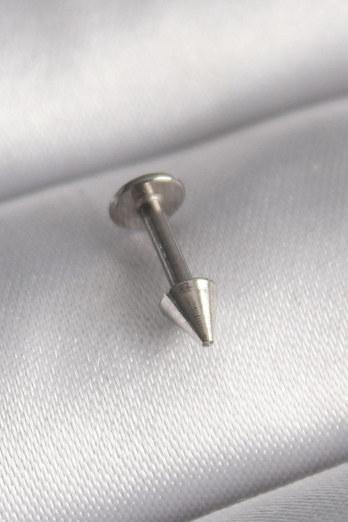 316l Çelik Gümüş Renk Çivi Model Piercing