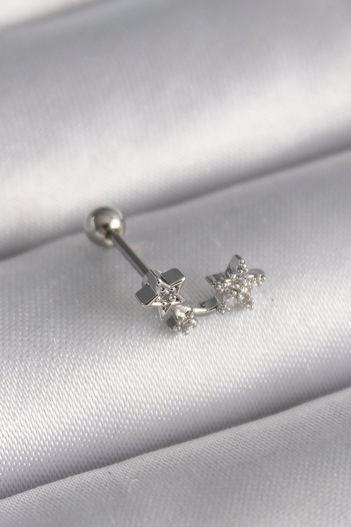 316l Çelik Gümüş Renk Zirkon Taşlı Yıldız Tragus Piercing