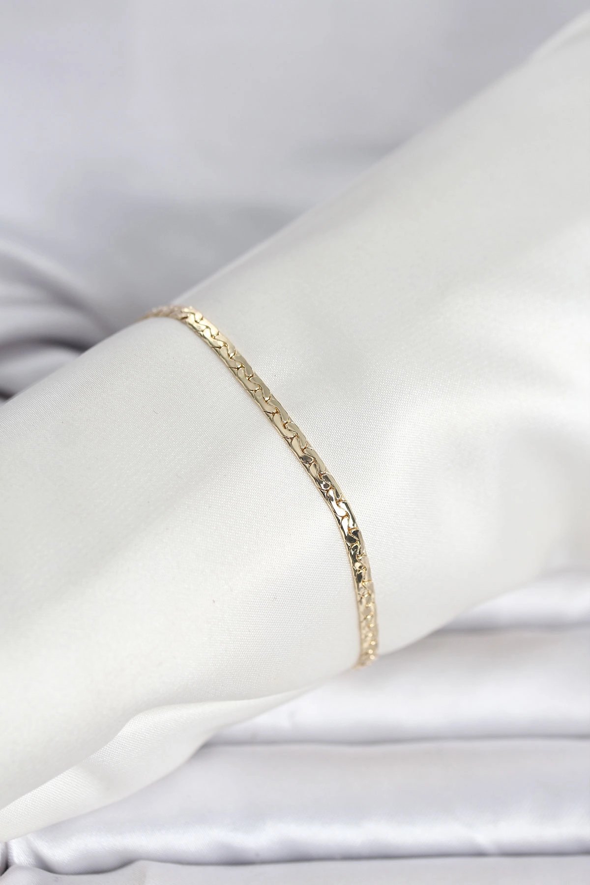 Cm 14k Gold Renk Yassı Ezme Zincir Model Kadın Bileklik