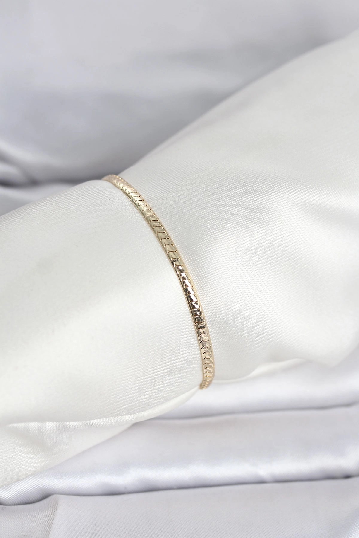 Cm 14k Gold Renk Yassı Zincir Model Kadın Bileklik