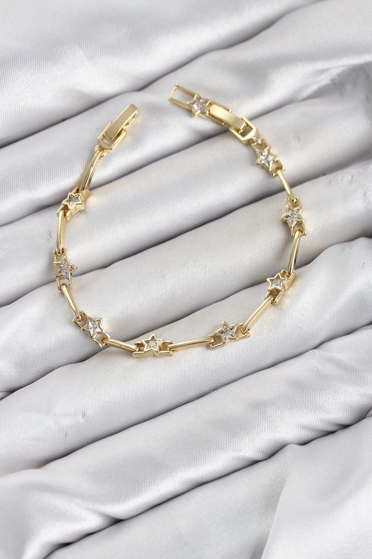 Cm Gold Renk Yıldız Model Zirkon Taşlı Pirinç Kadın Bileklik