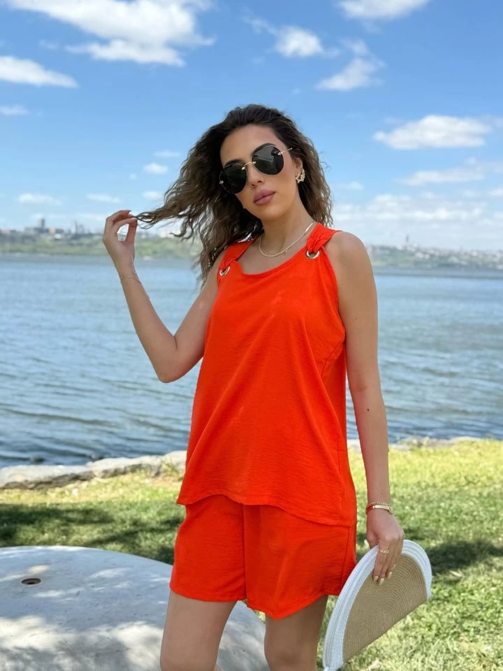 Kadın Kolsuz V Yaka Kuş Gözü Detay Bluz Short Aerobin Ikili Takım