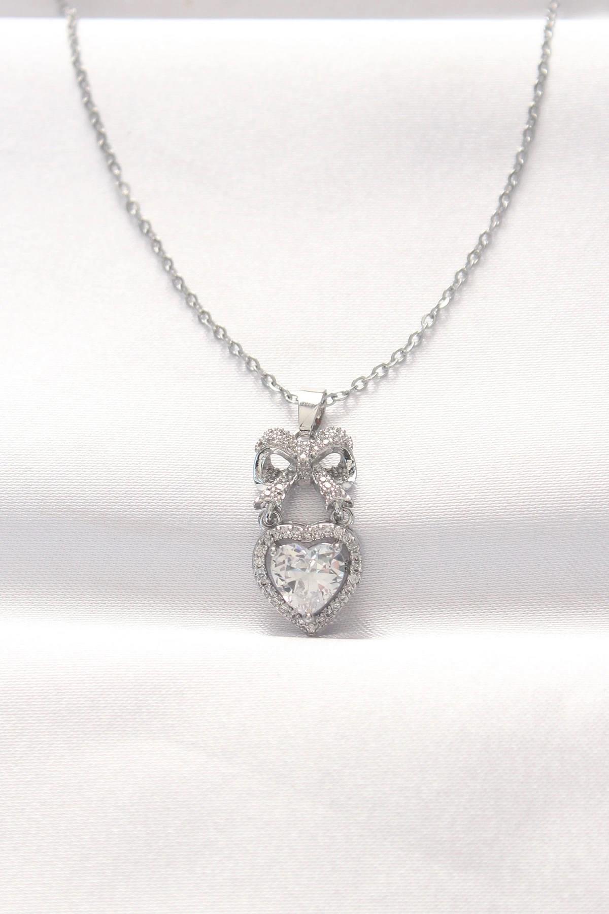 Mey İthalat® 316L Çelik Silver Renk Zirkon Taşlı Kalpli Fiyonk Kolye