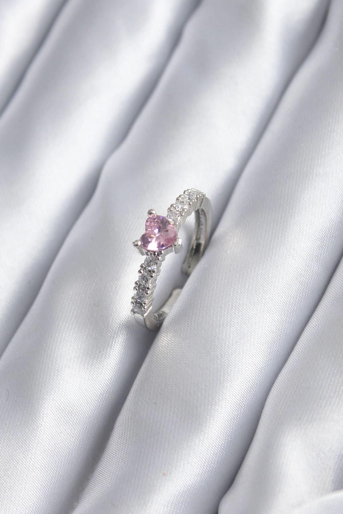 Mey İthalat® Gümüş Renk Zirkon Taşlı Pembe Kristal Kalp Model Kadın Yüzük