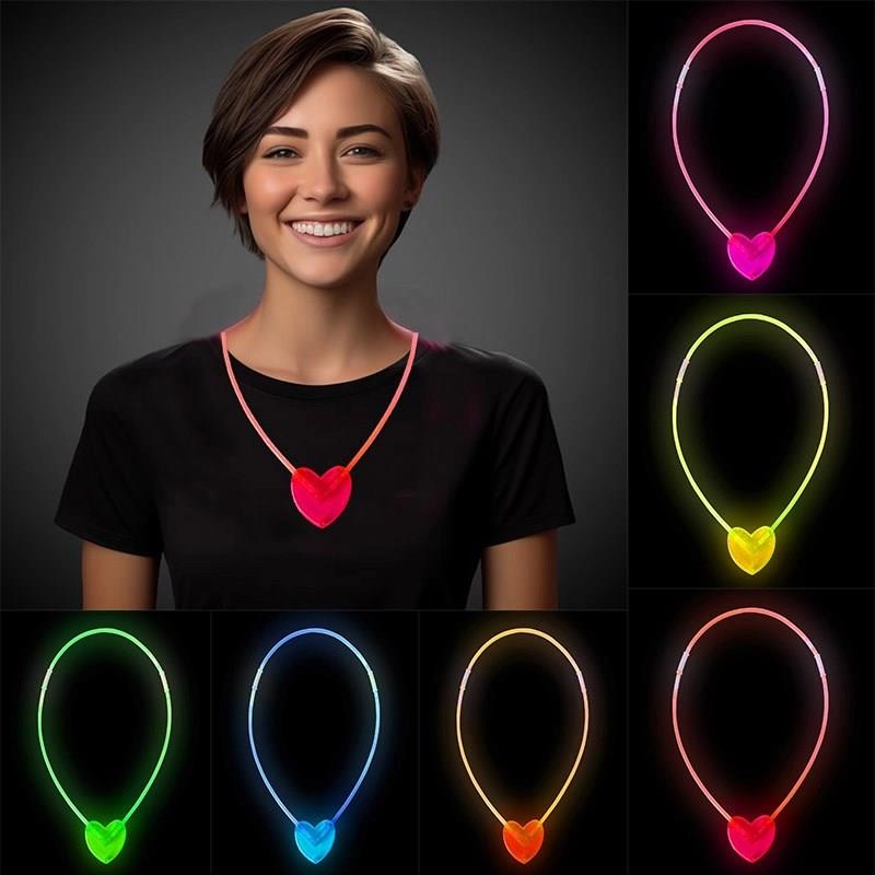 Mey İthalat® Karanlıkta Yanan Glow Kalp Şekilli Kolye 6 Renk 6 Adet