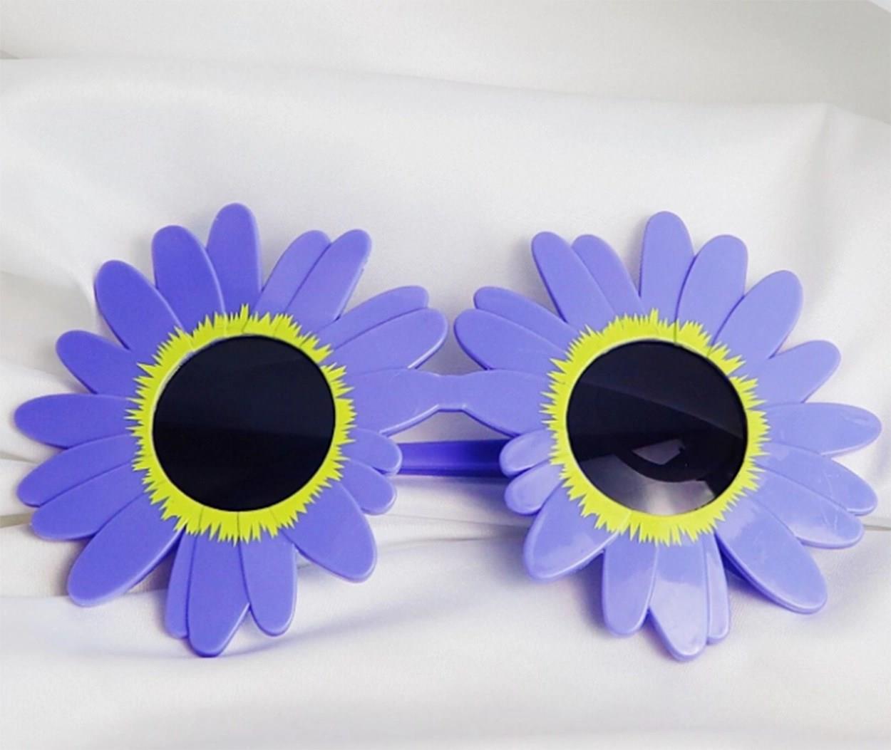Mey İthalat® Mor Renk Papatya Şekilli Parti Gözlüğü 18x10 cm