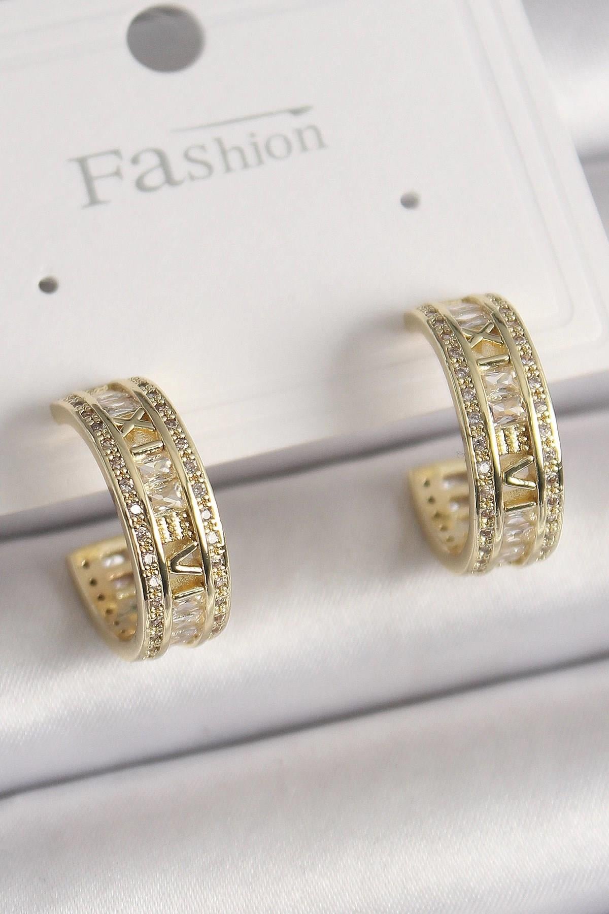 Mey İthalat® Pirinç Gold Renk Zirkon Taşlı İşleme Detay Halka Model Kadın Küpe