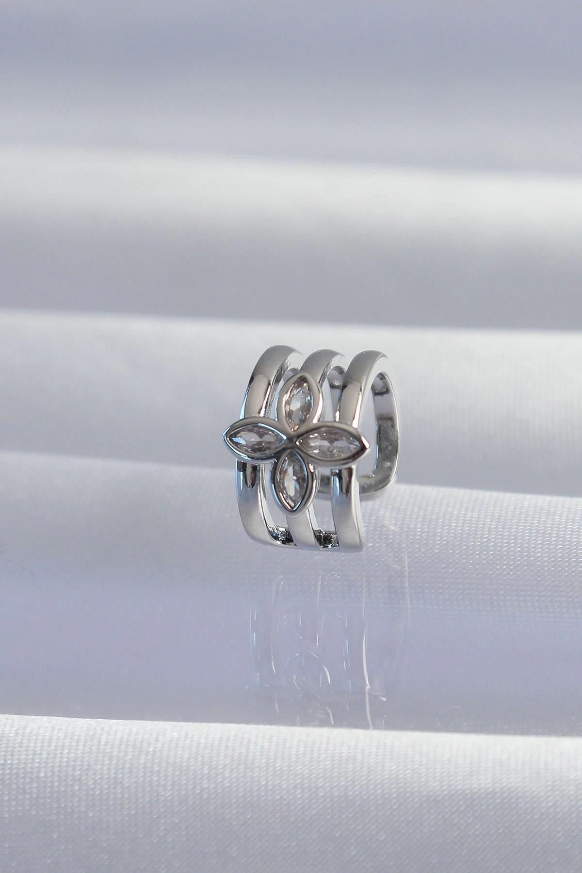 Mey İthalat® Pirinç Gümüş Renk Yonca Earcuff Küpe