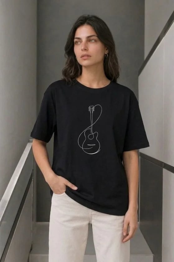 Minimal Gitar Baskılı Tişört T-shirt Yazlık Kısa Kol Bisiklet Yaka T-shirt - Siyah