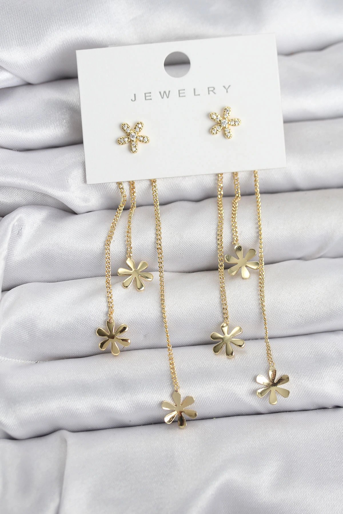 Papatya Model Gold Renk Pirinç Sallantılı Kadın Küpe