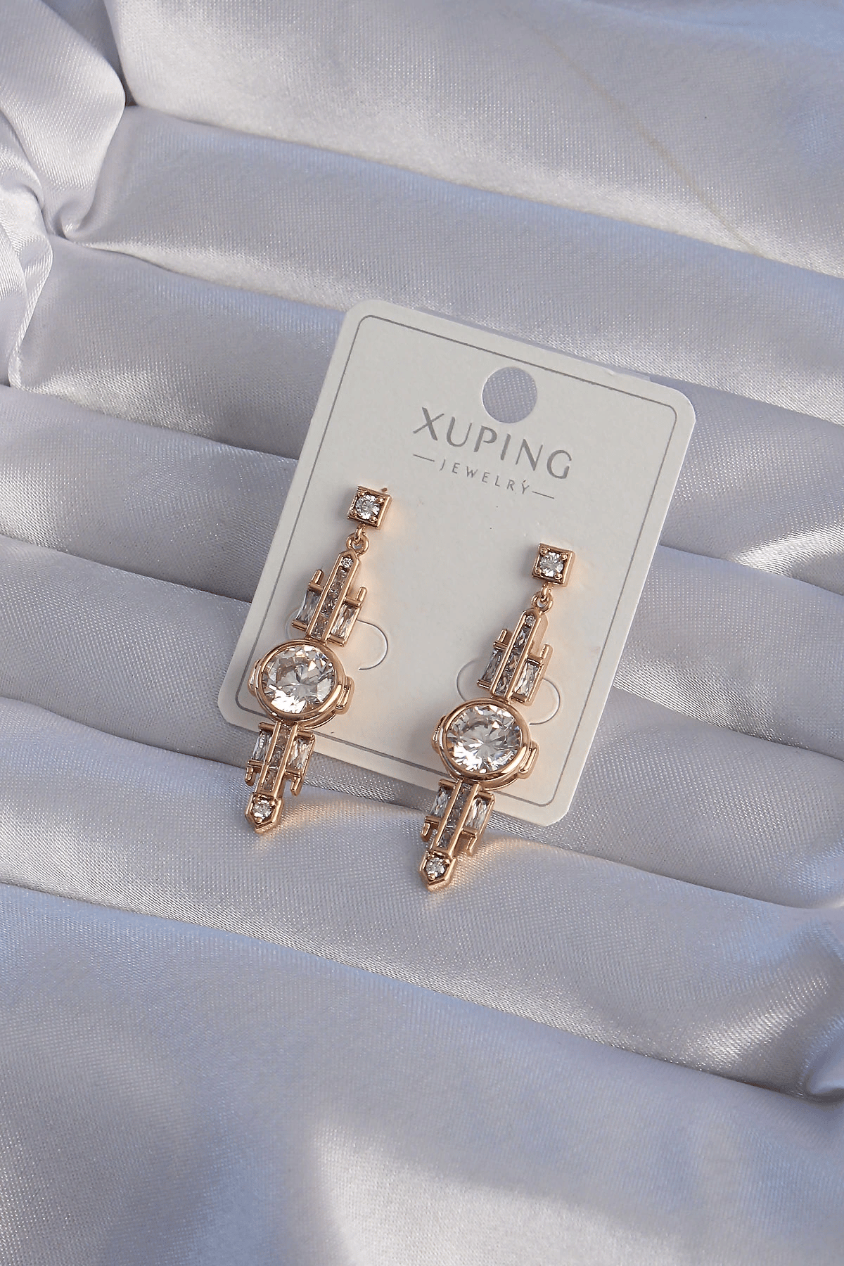 Xuping Rose Renk Zirkon Taşlı Geometrik Sallantılı Küpe