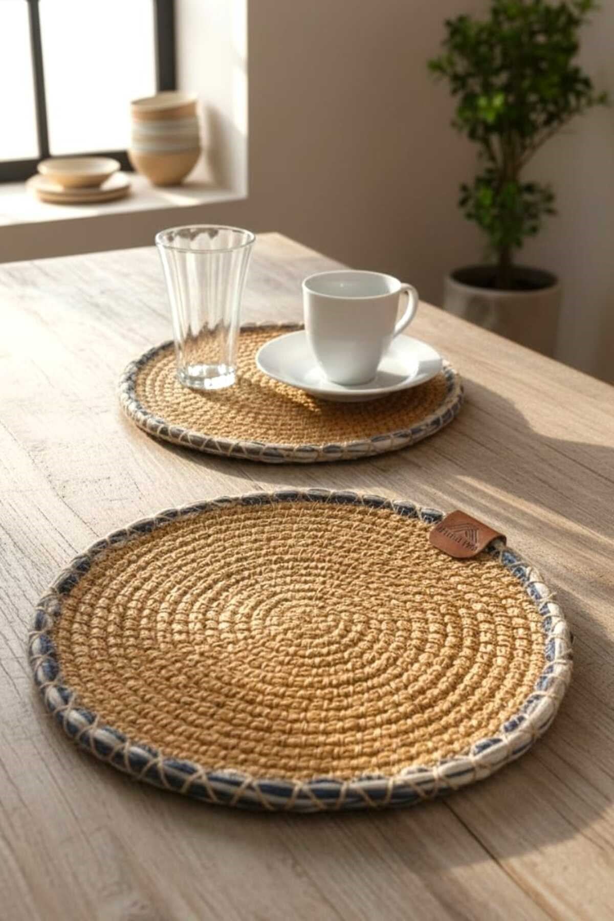 Örgü Model Kahve Sunumluğu 2’li Set 23 Cm – El Yapımı Bardak Altlığı Dekoratif Sunum Altlığı