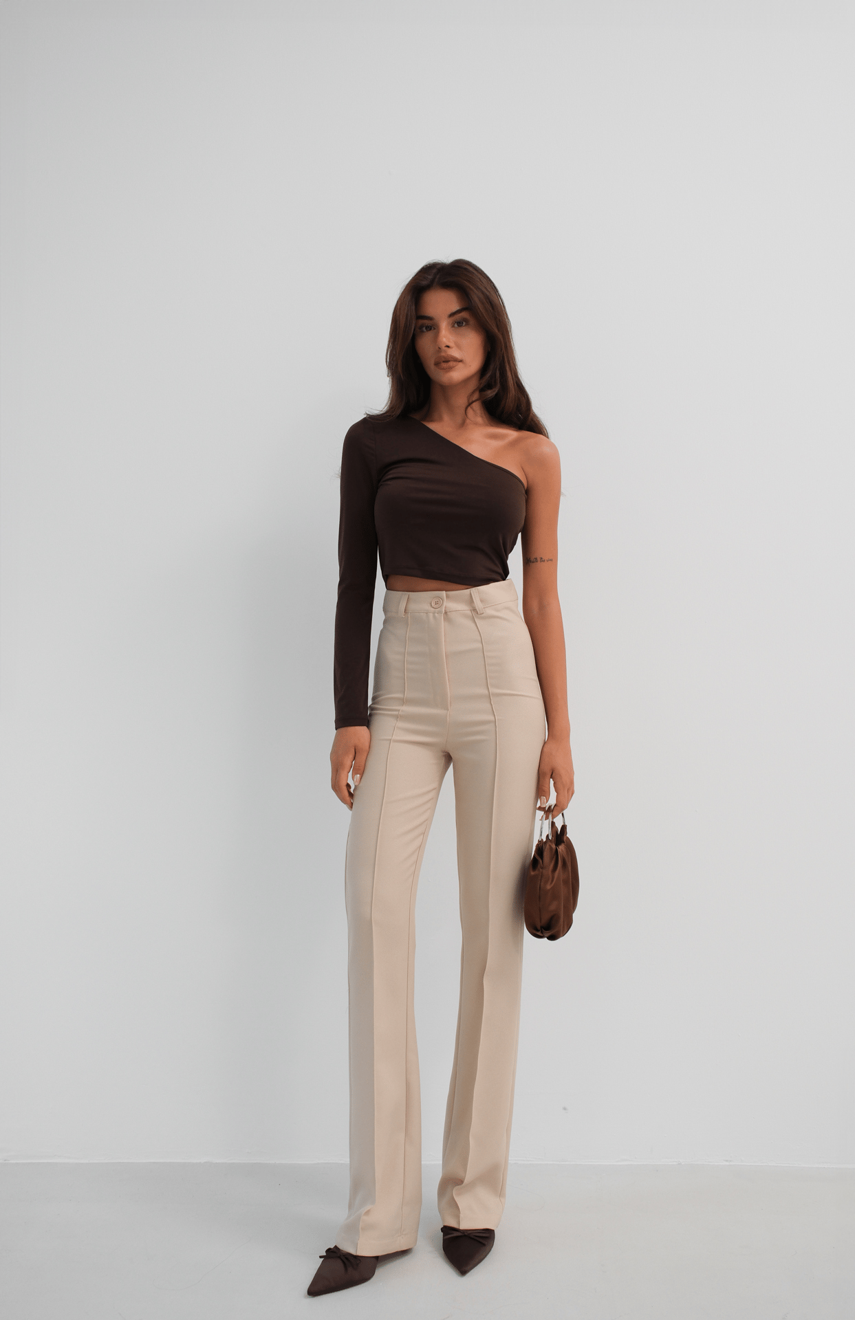 Sage Yüksek Kalite Kadın Asimetrik Tek Omuz Crop Top  Kahve