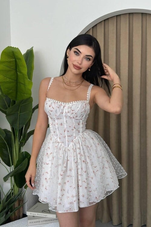 Tül Detaylı Mini Elbise Beyaz