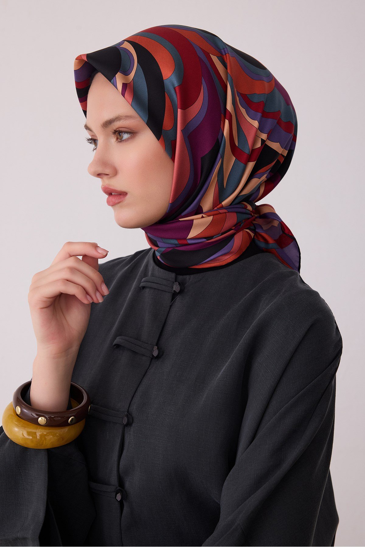 Belli 2026-2027 Sonbahar Kış Sezonu Twill İpek Eşarp MSR14T 80